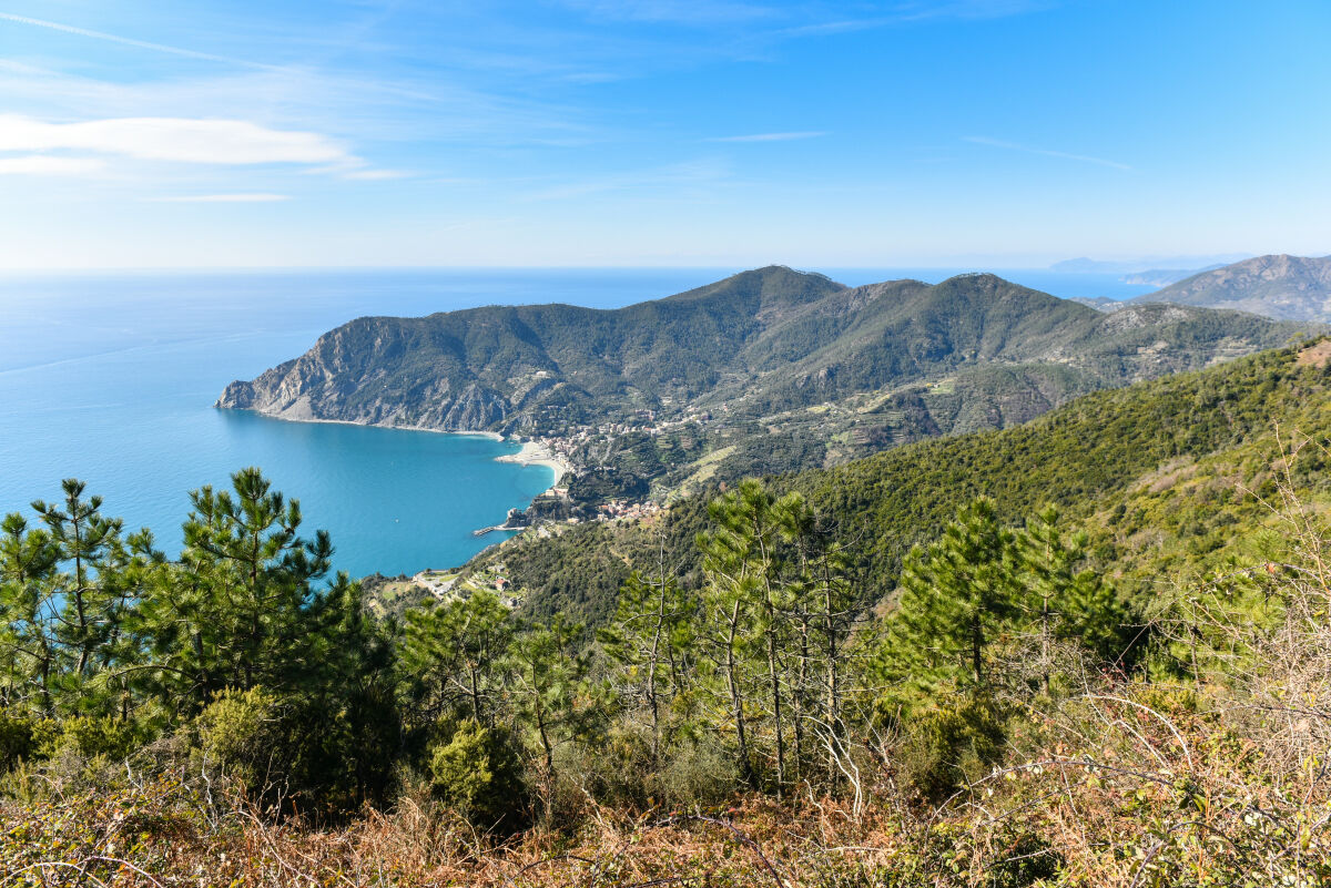 The Mesco and the Bay of Monterosso 5 Terre...