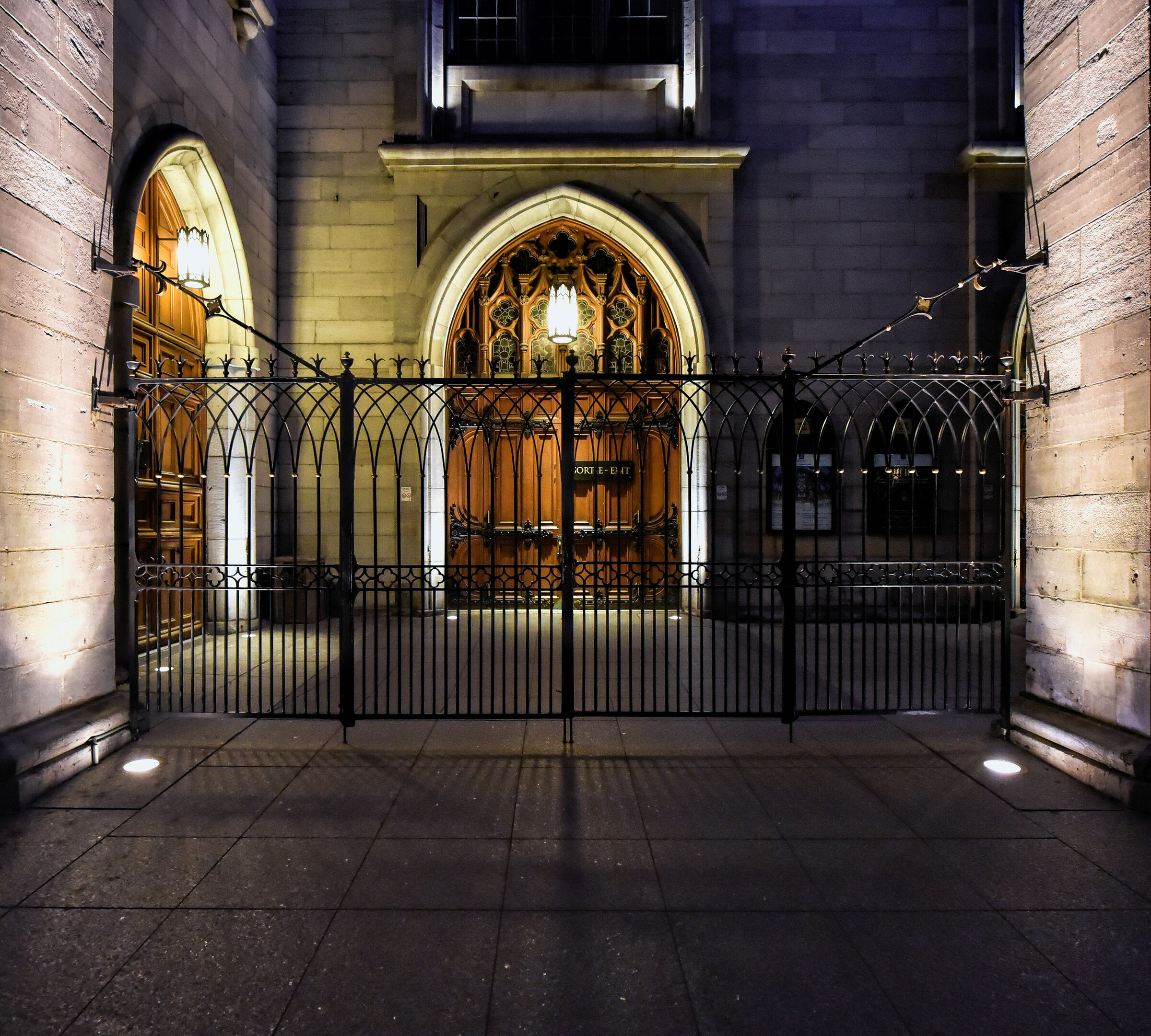  Basilique Notre-Dame de Montréal...