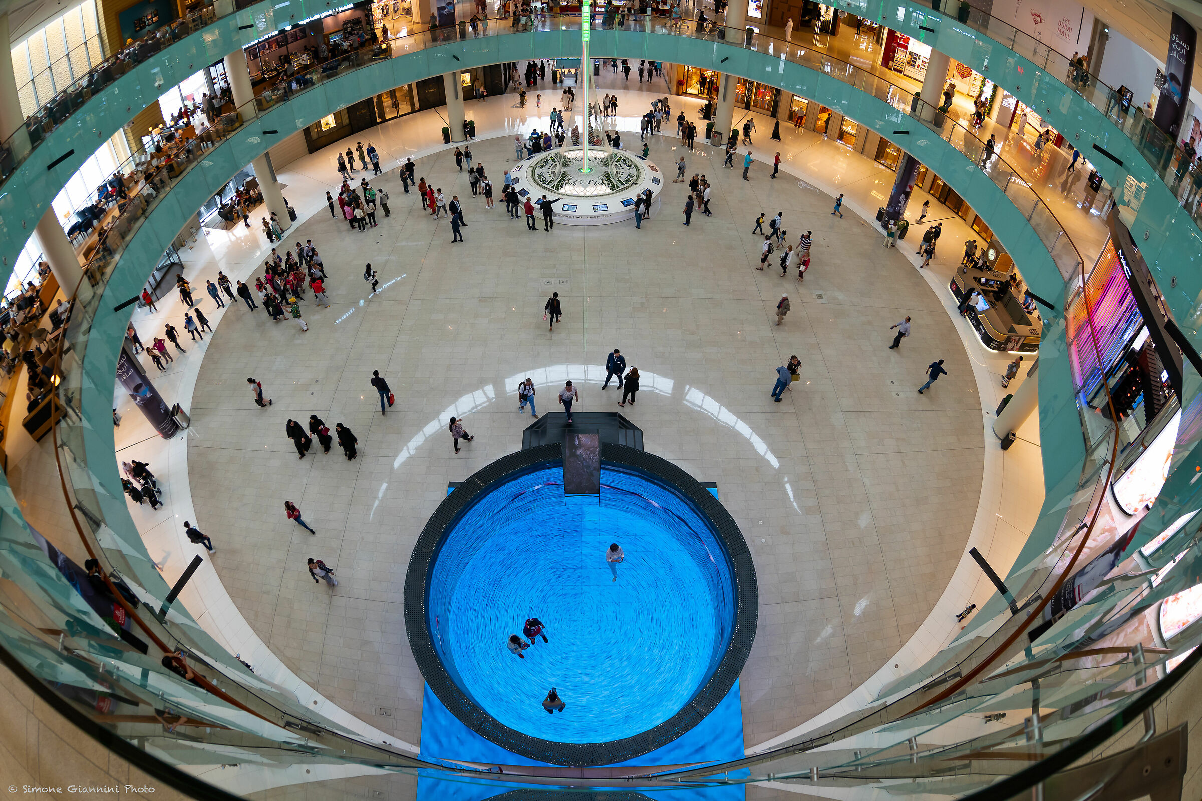 Dubai Mall...