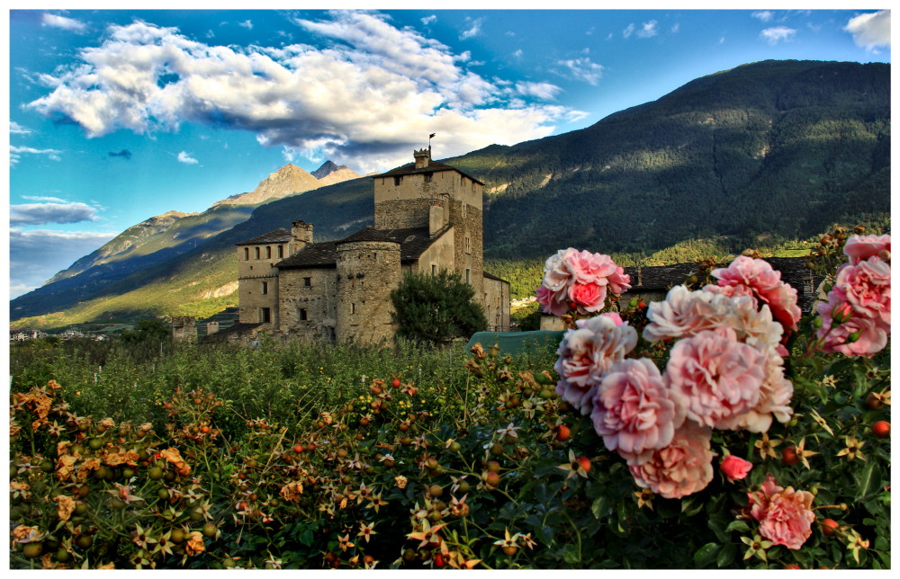 Aosta Valley Glimpses-Castello sarriod de La Tour ...
