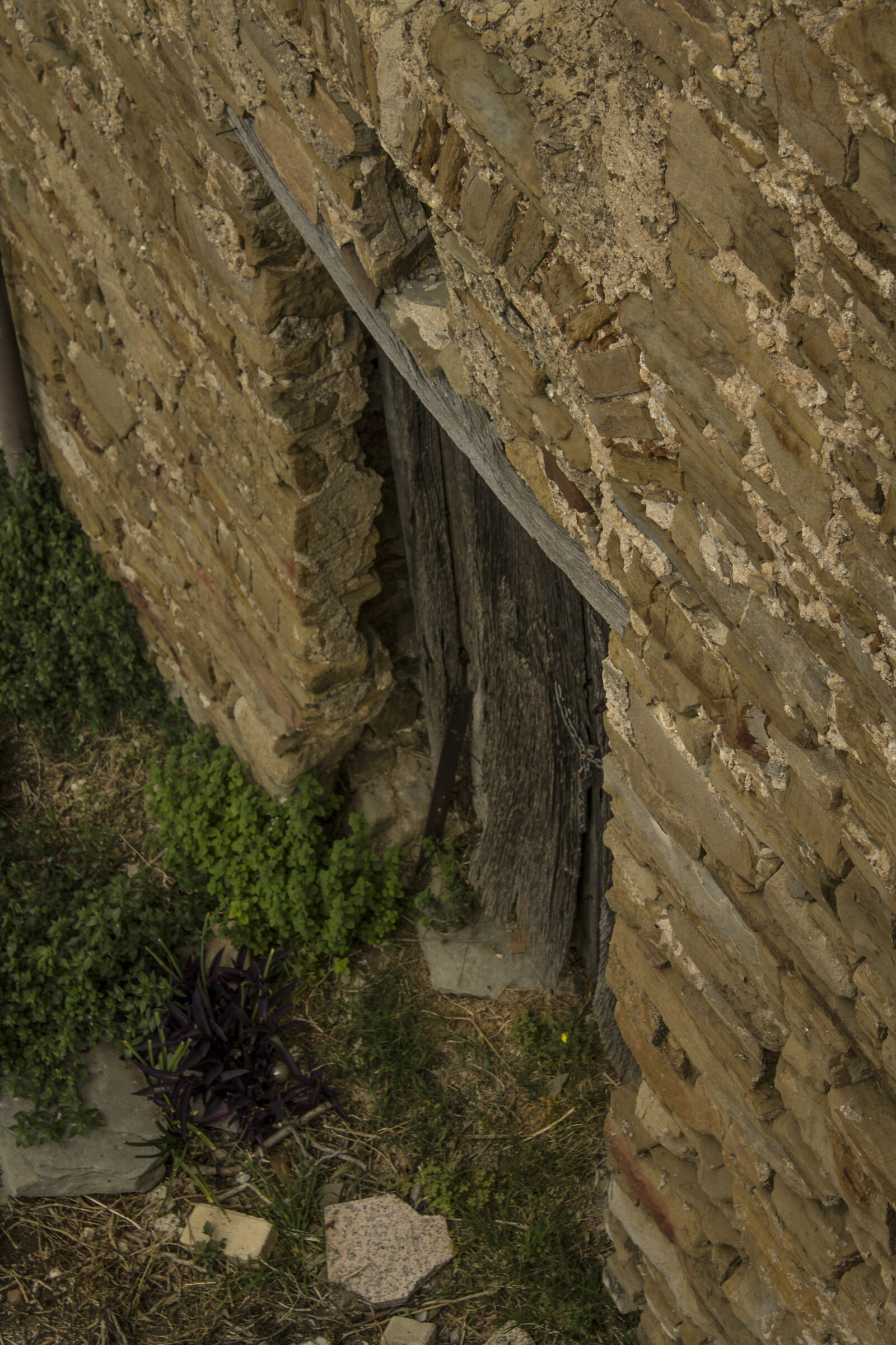 Ancient walls... Castellabate (Sa)...