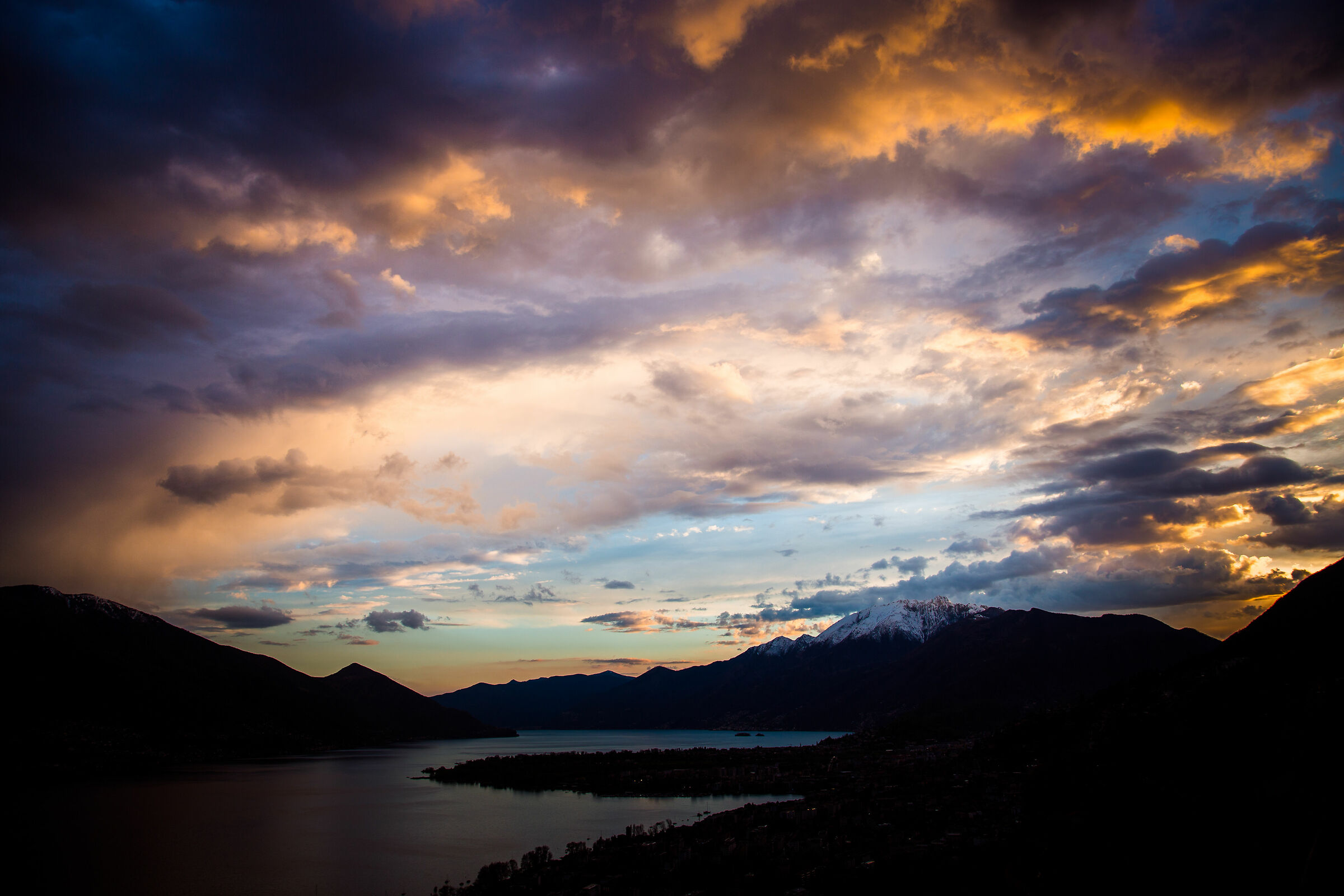 Sunset on Lake Maggiore...