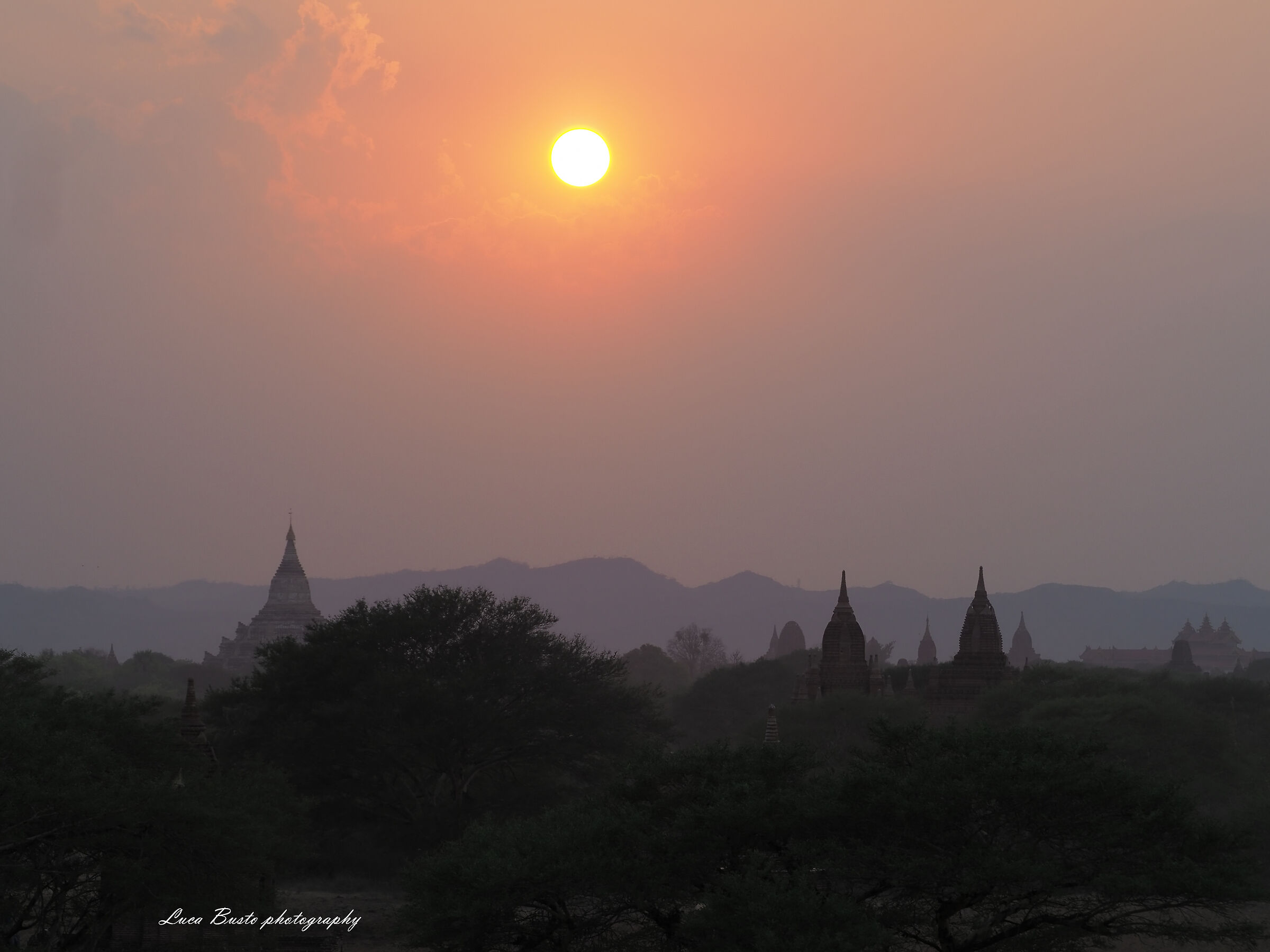 La magia del tramonto - Bagan...