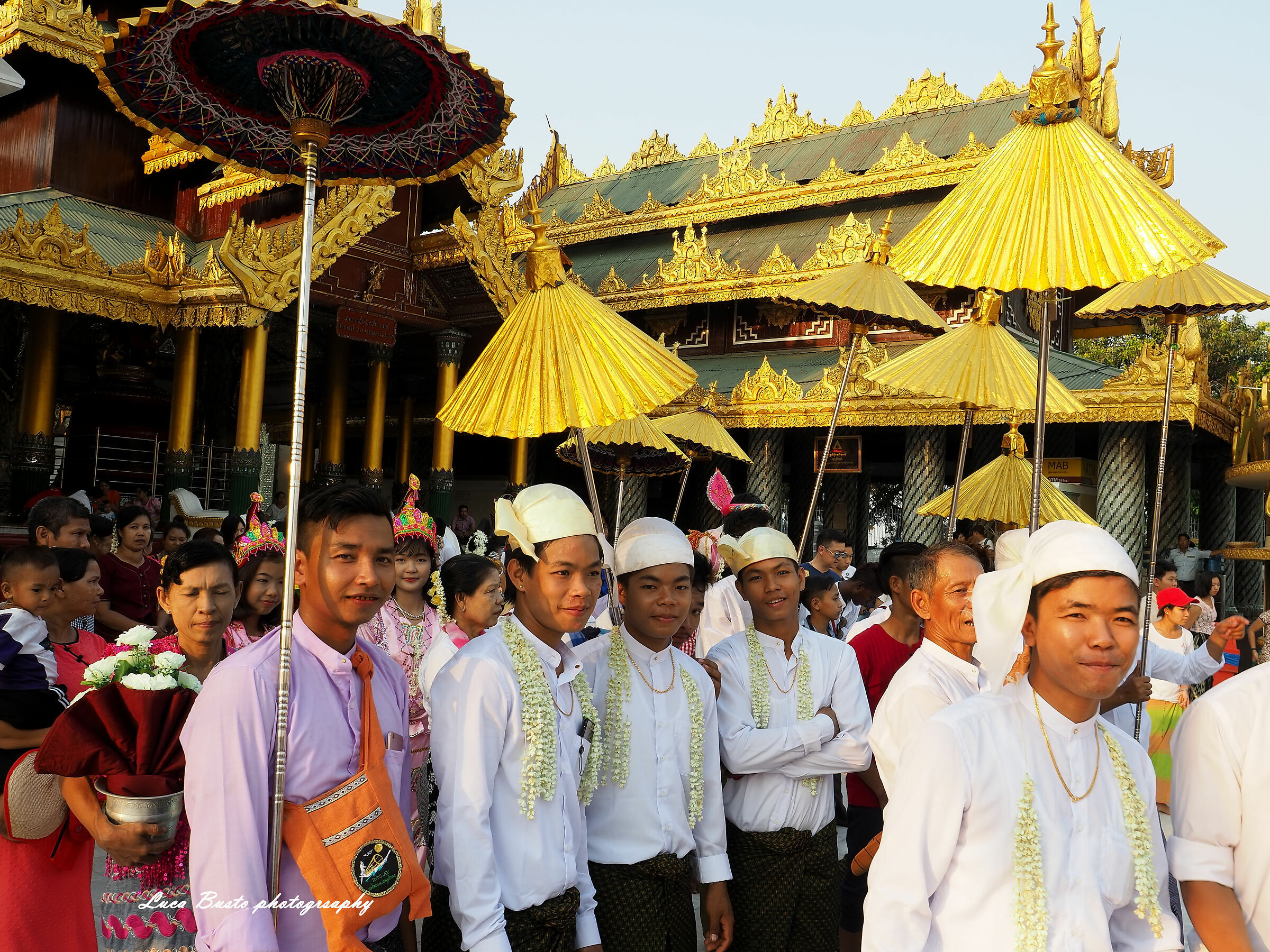 Yangon - fedeli...