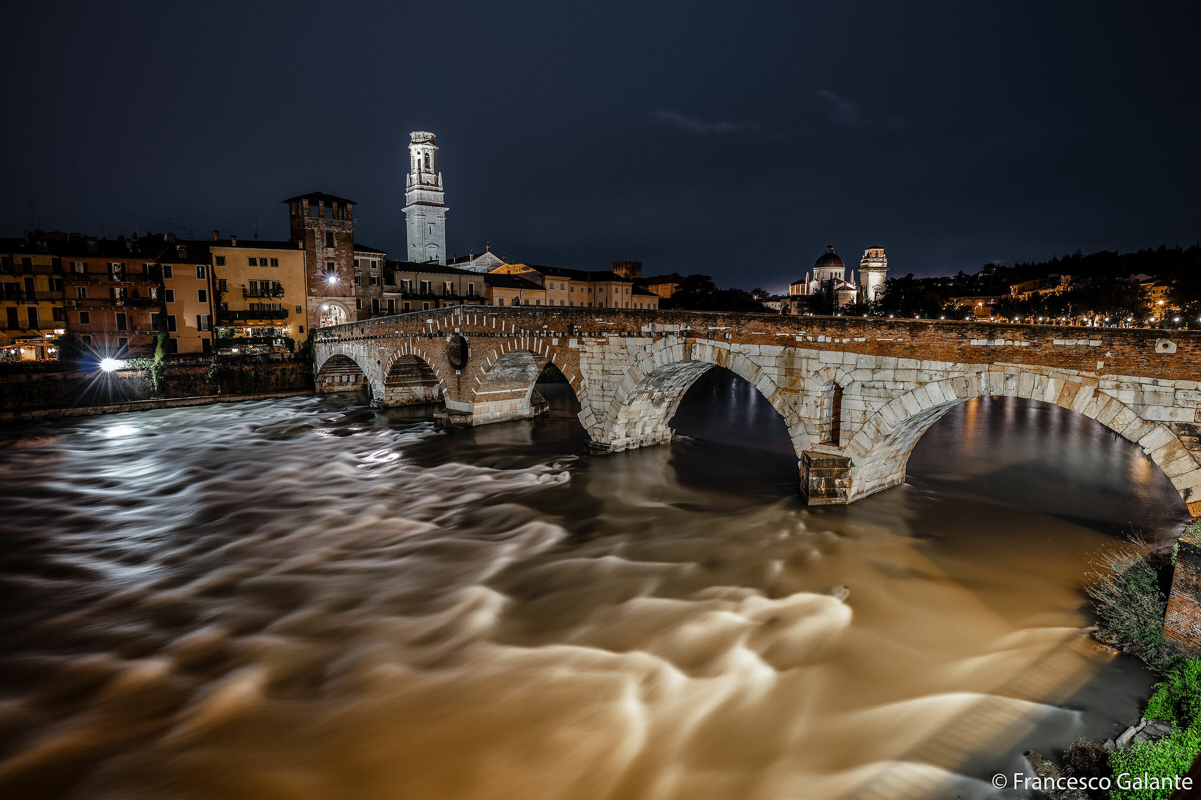 Verona-Stone Bridge ...