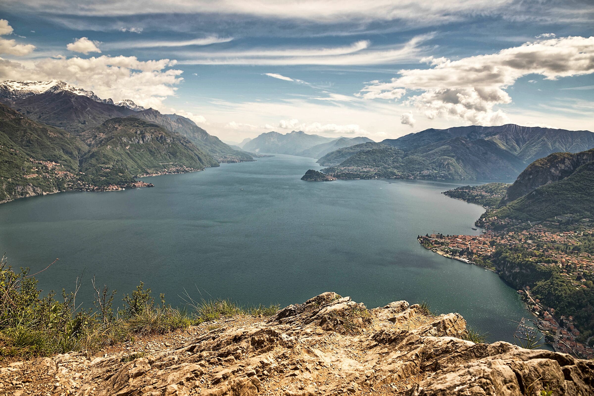 Panorama sul lago di Como da Breglia...