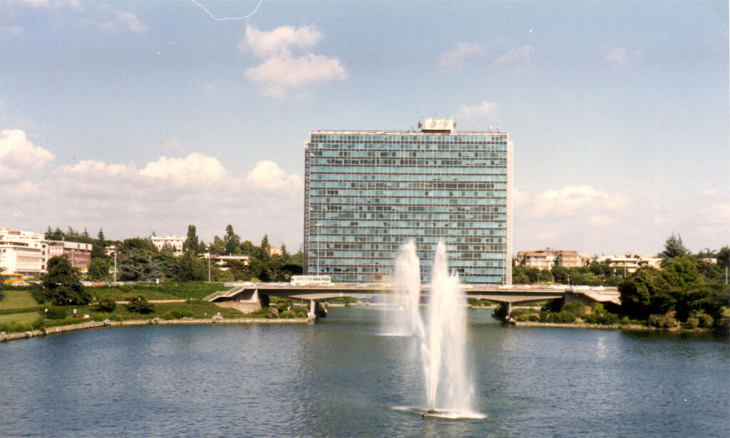 ENI Palace and EUR Pond...