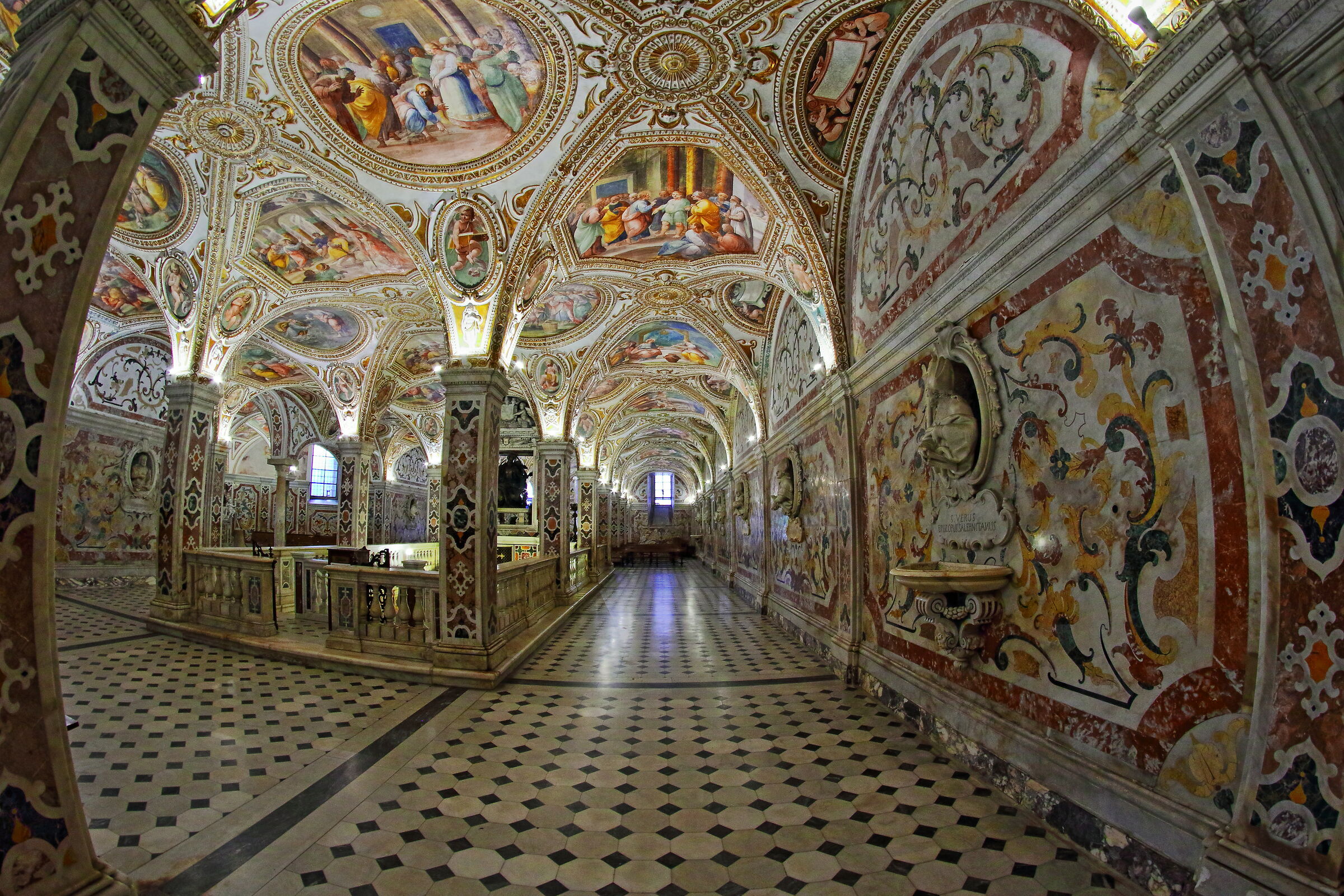 Cripta di San Matteo Duomo di Salerno...