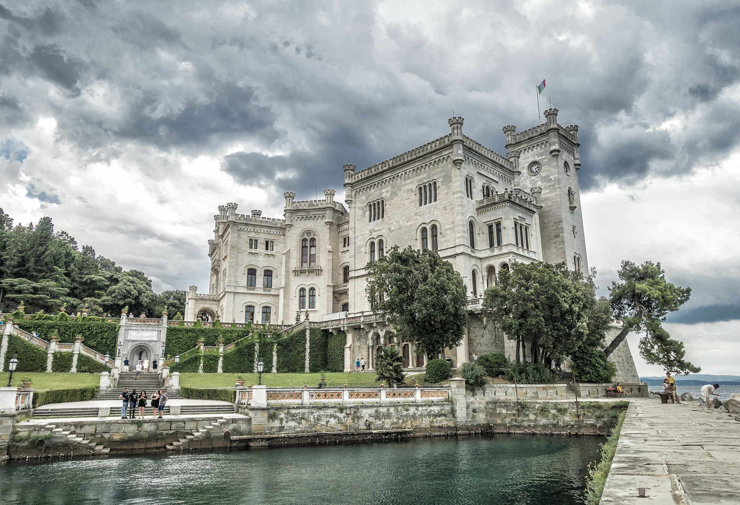 Castello di Miramare, Trieste, prima della pioggia....