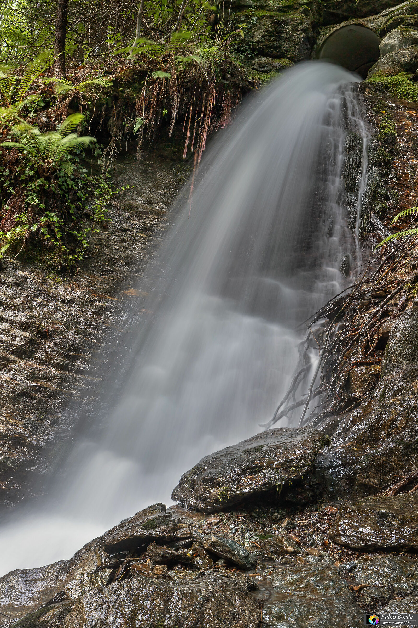 Waterfall. Horrids of Uriezzo...