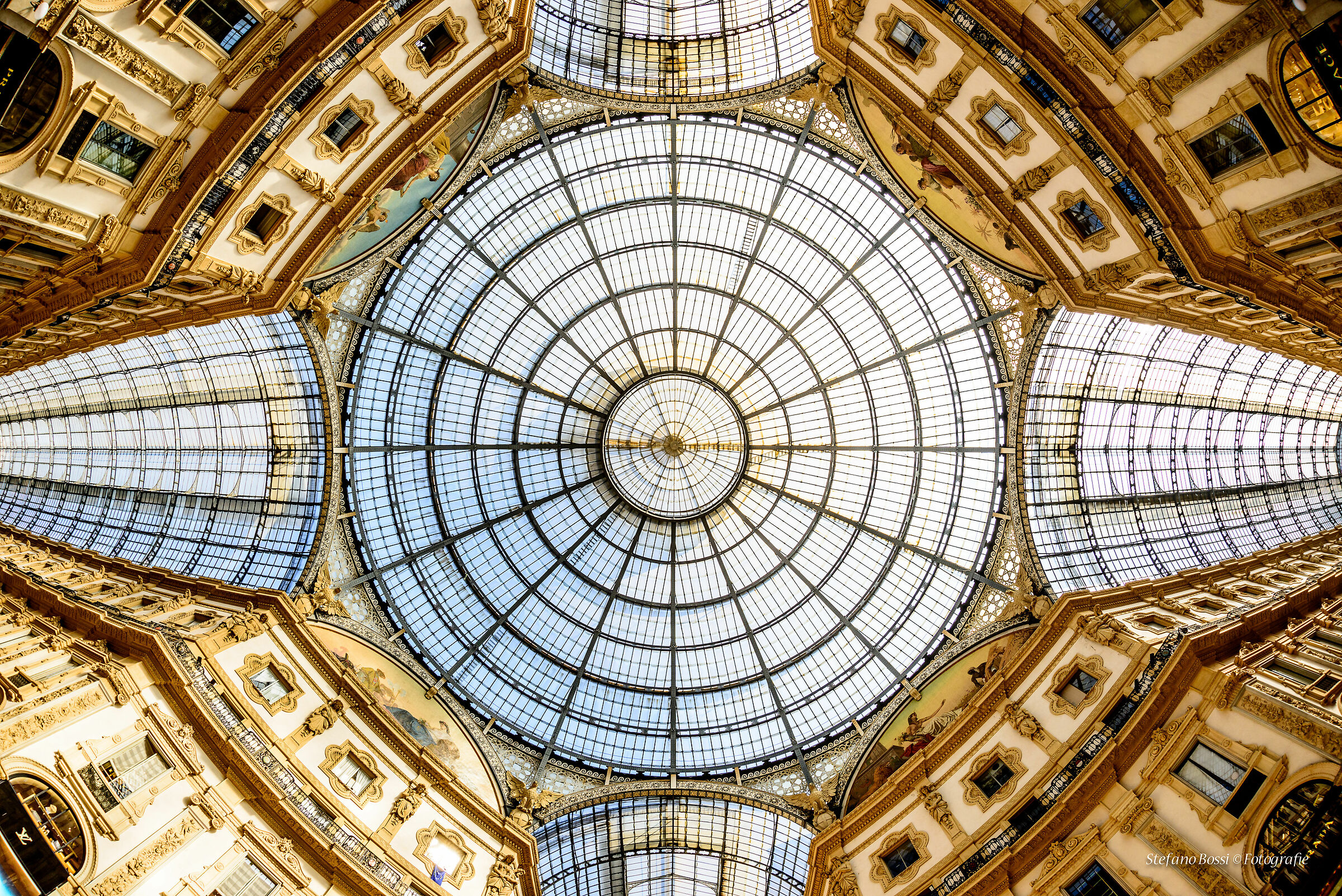 Milan - Galleria Vittorio Emanuele II...