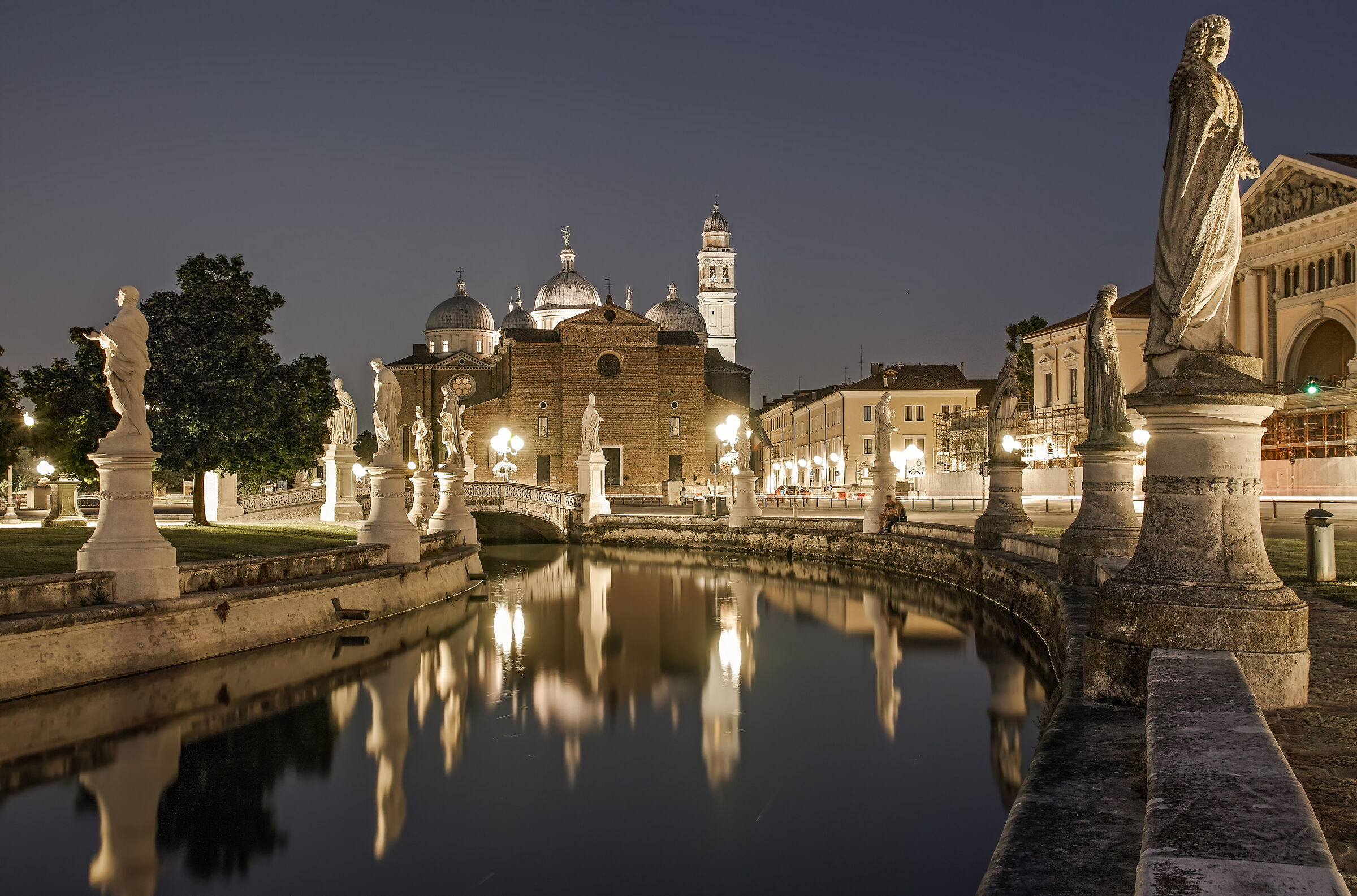 Padua by night...