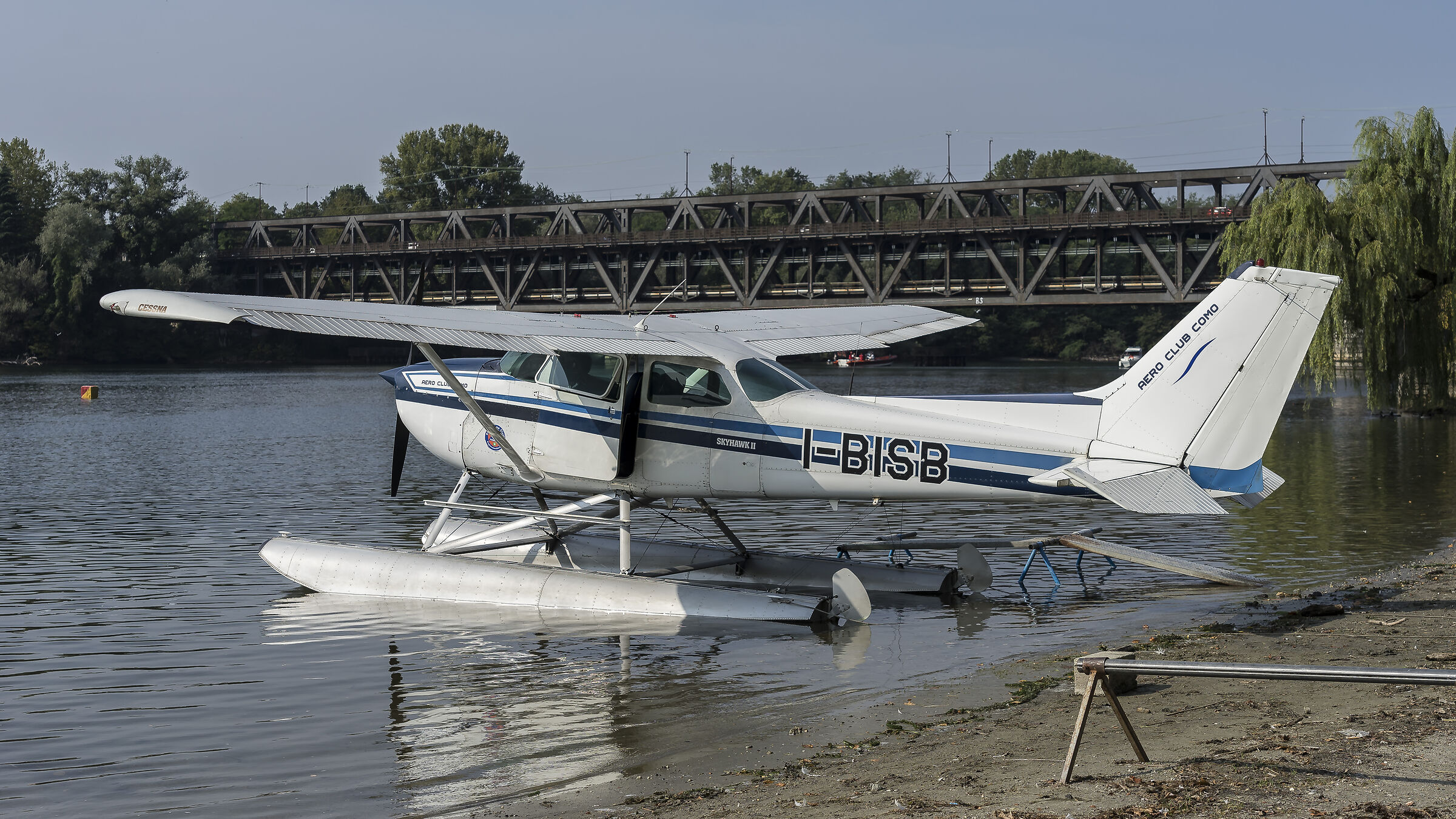 Cessna 172 “Skyhawk”...