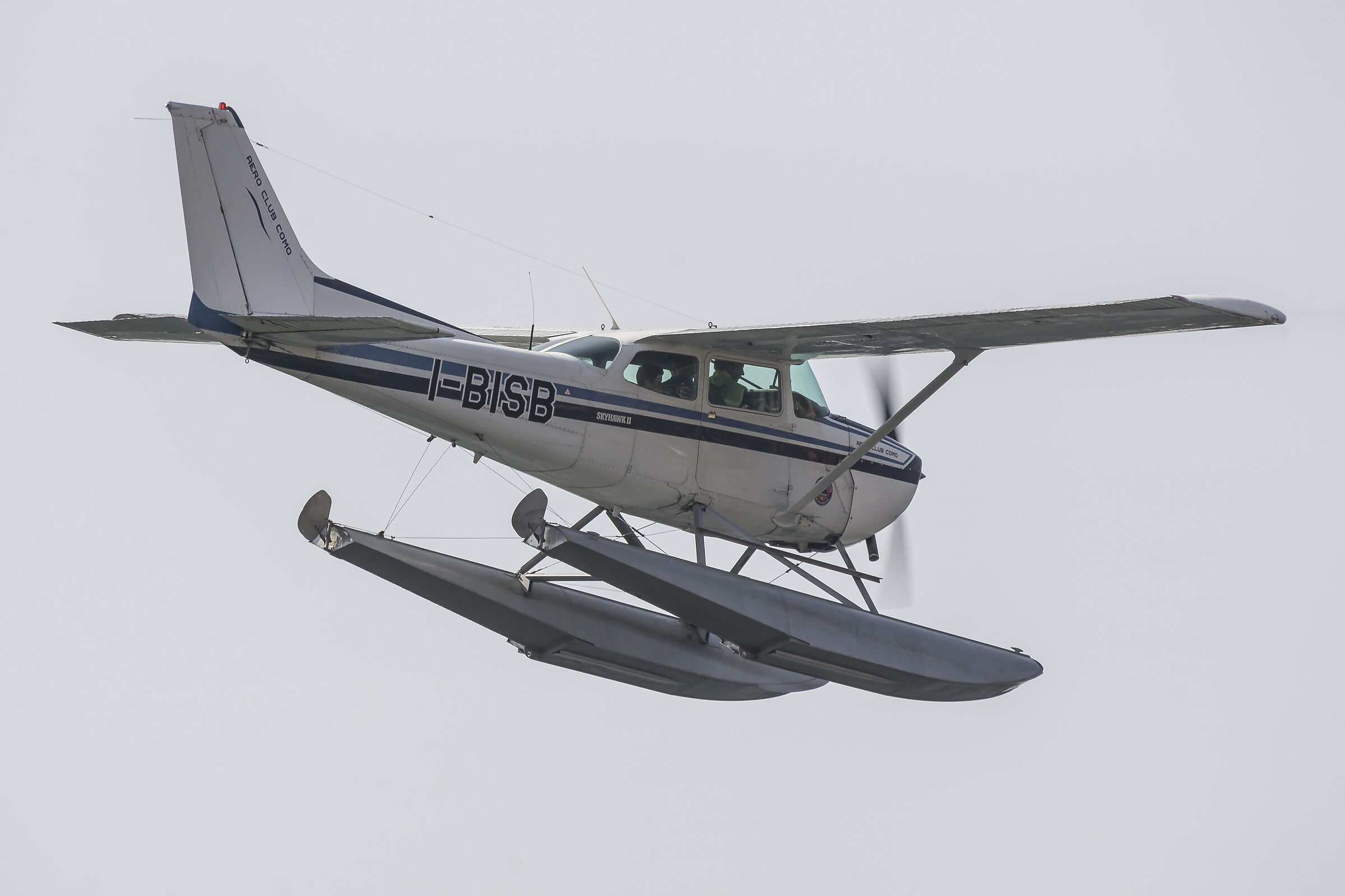 Cessna 172 “Skyhawk”...