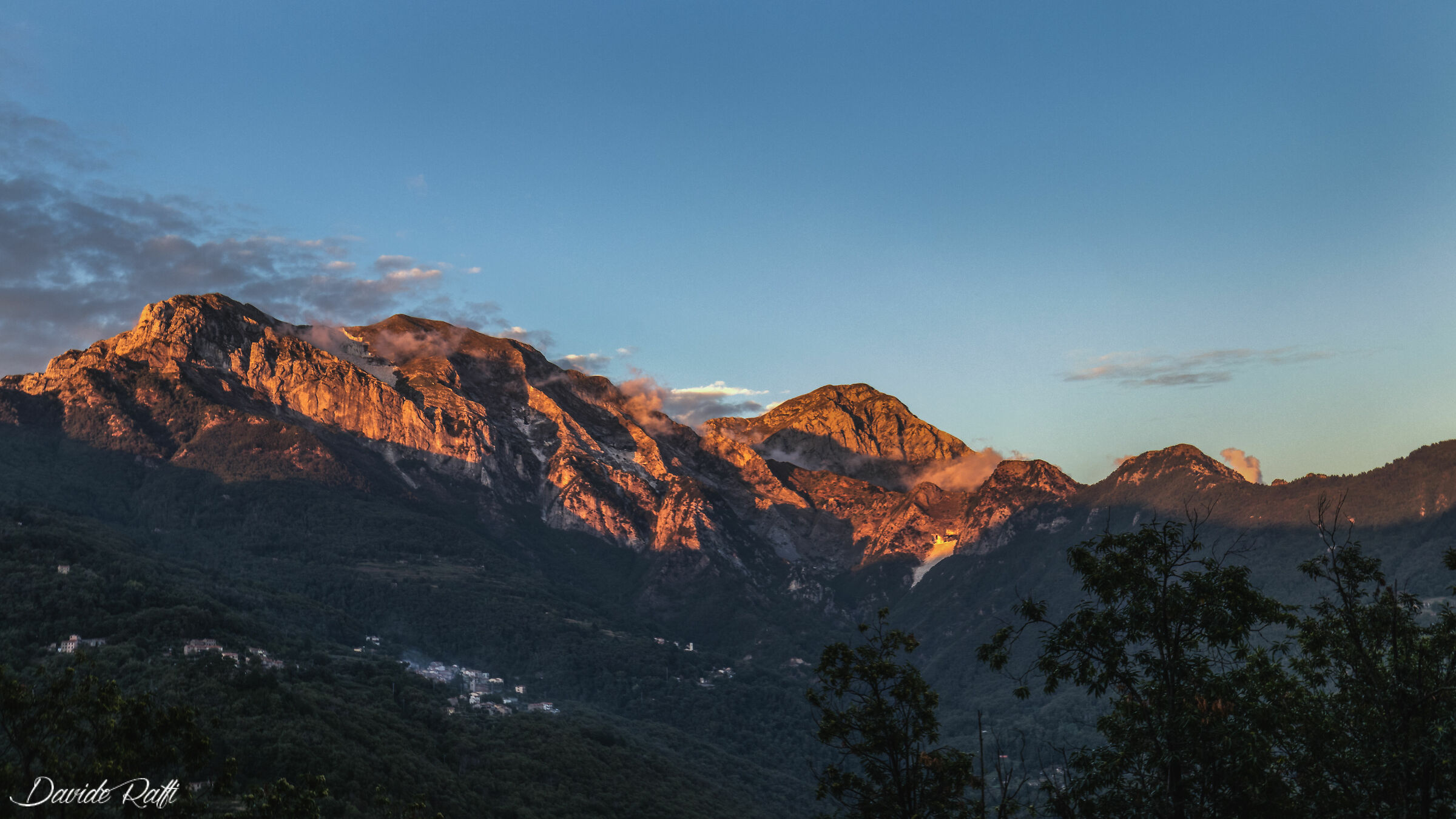 Apuan Alps, Cross Pania and Mount Corchia...