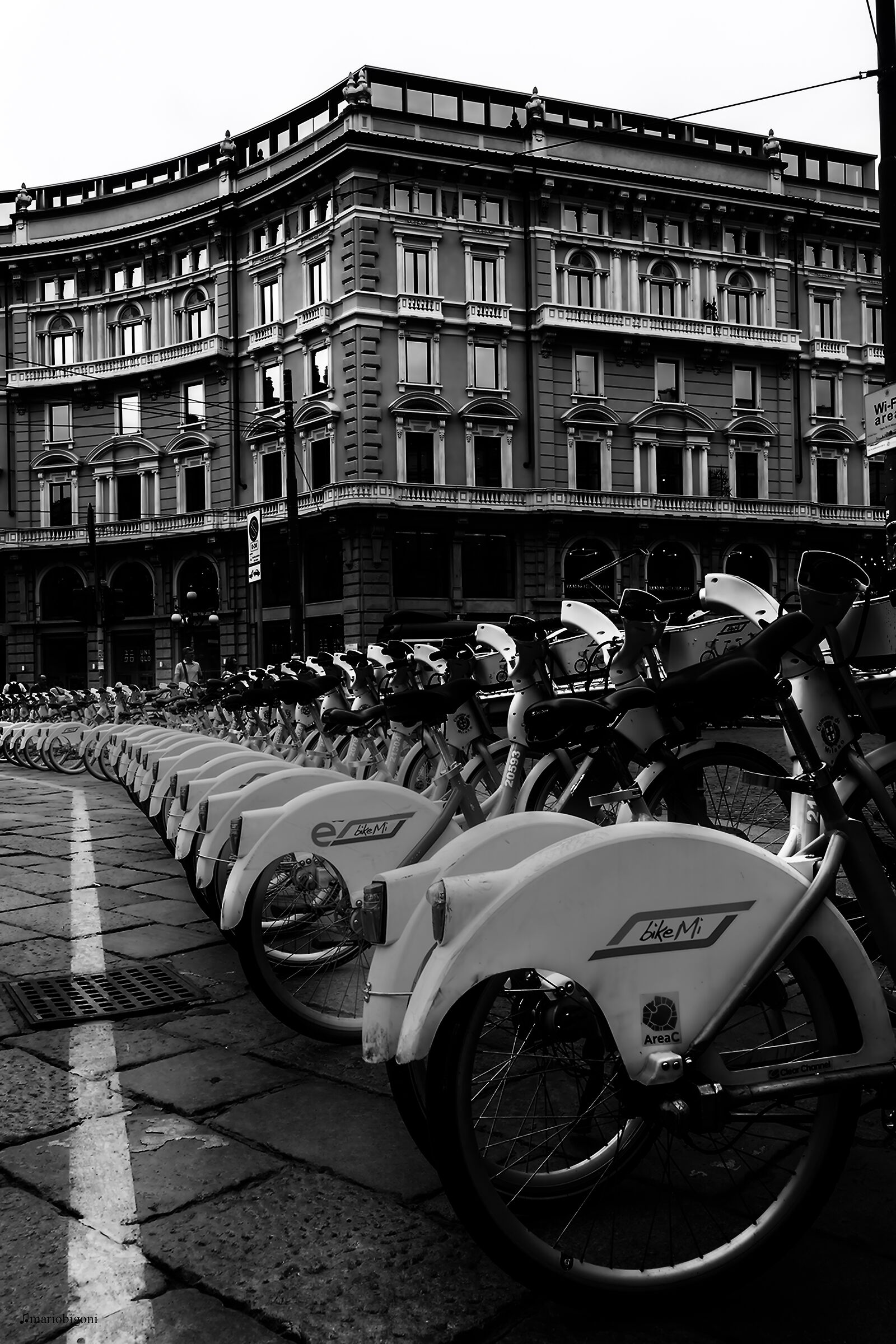 Milano in bici | JuzaPhoto