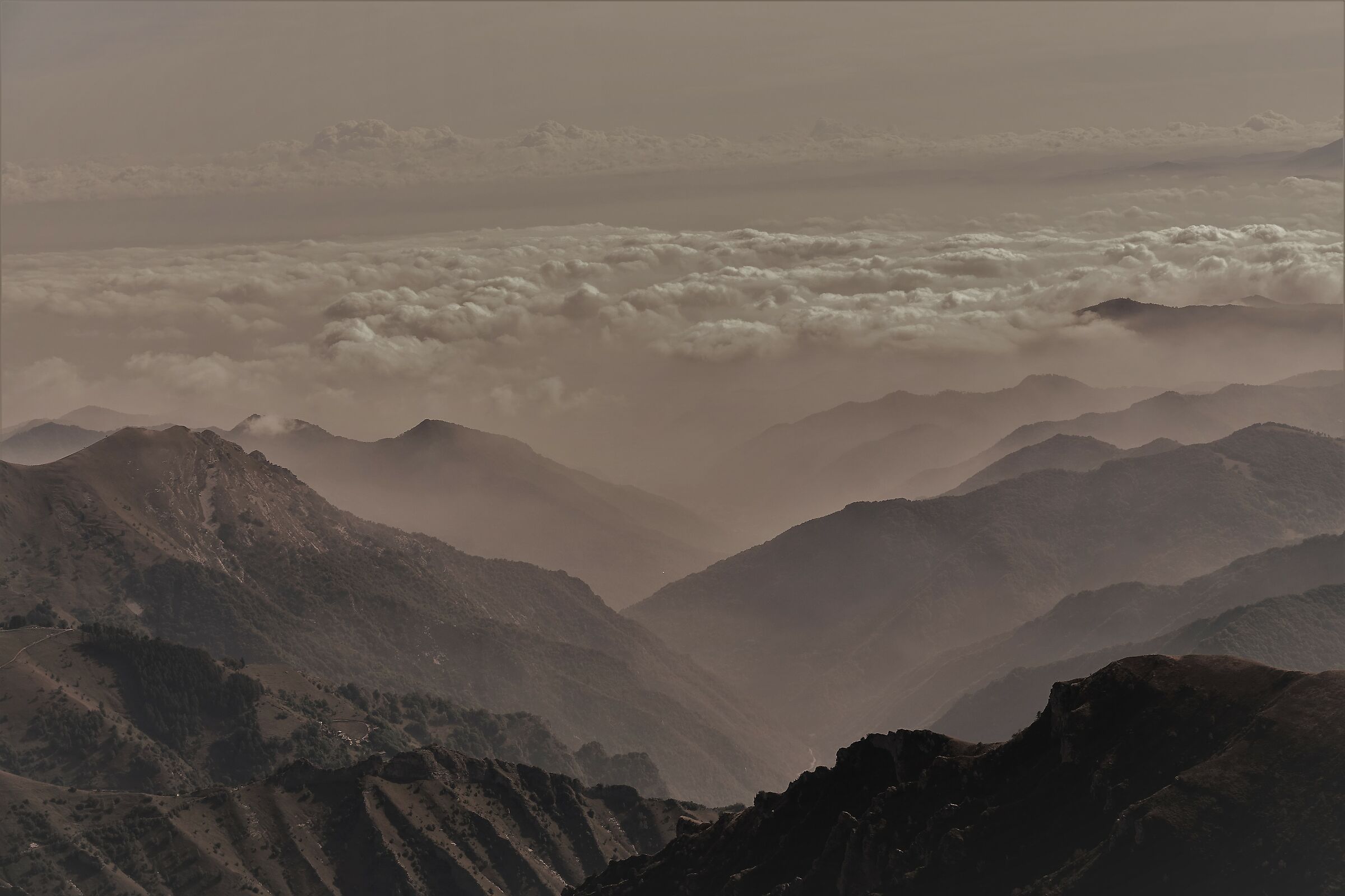 nebbia.....in Valle Grana...