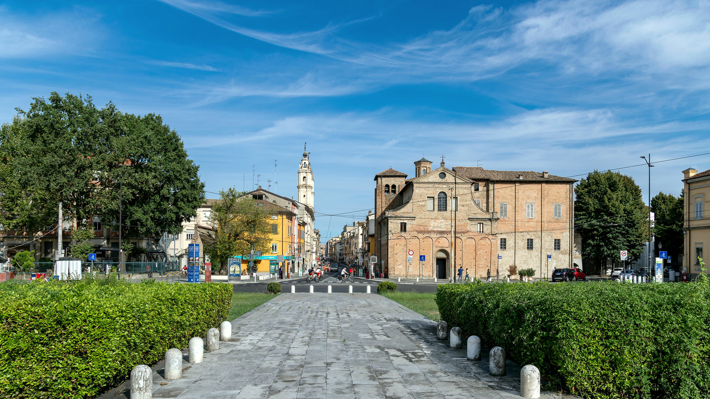 Piazzale S.Croce - Parma...