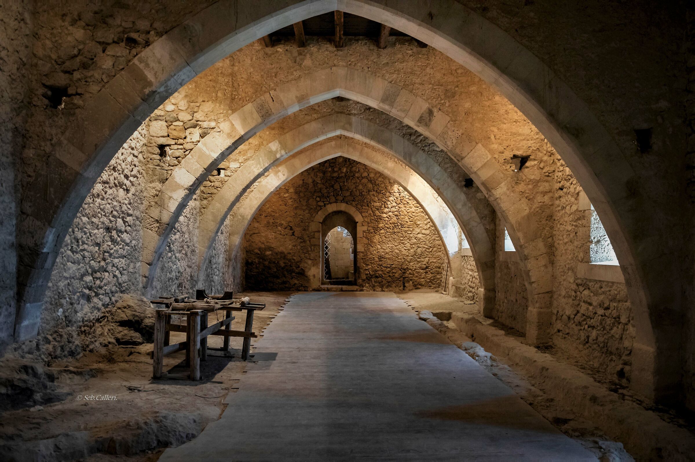 Castello Manfredonico di Mussomeli. " Sala D'armi "...