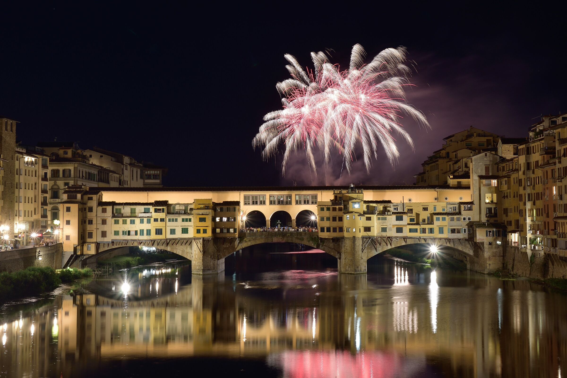 Firenze Ponte Vecchio fochi di S.Giovanni...