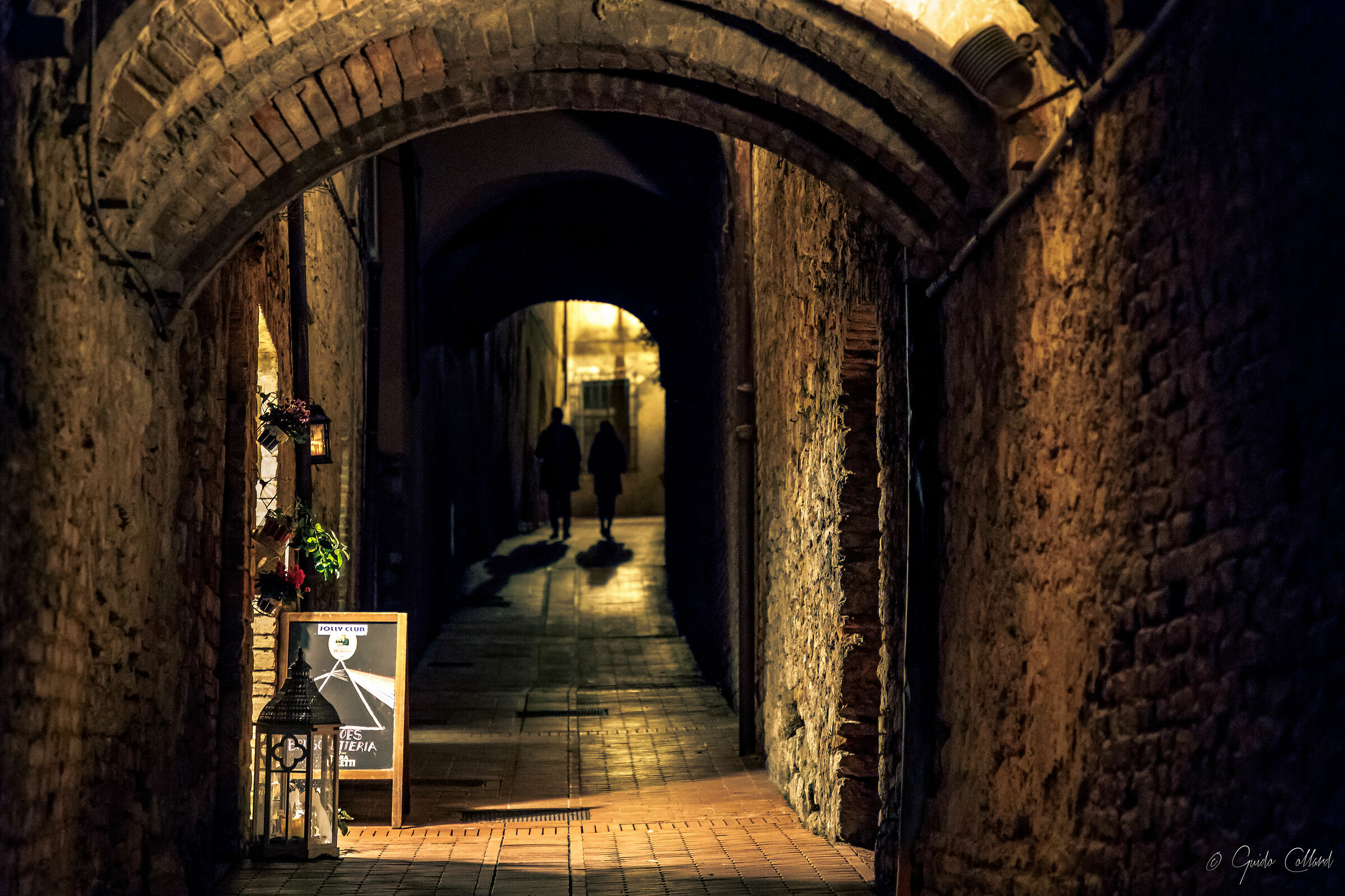 Passeggiata notturna a San Gimignano...