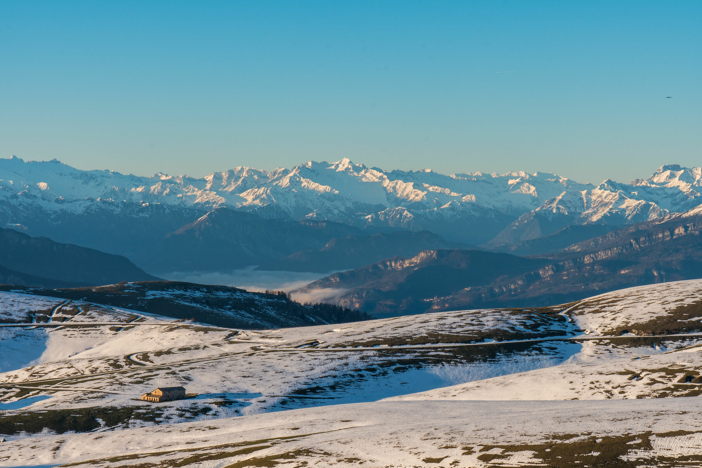 Panorama dal Monte Tomba, Lessinia...