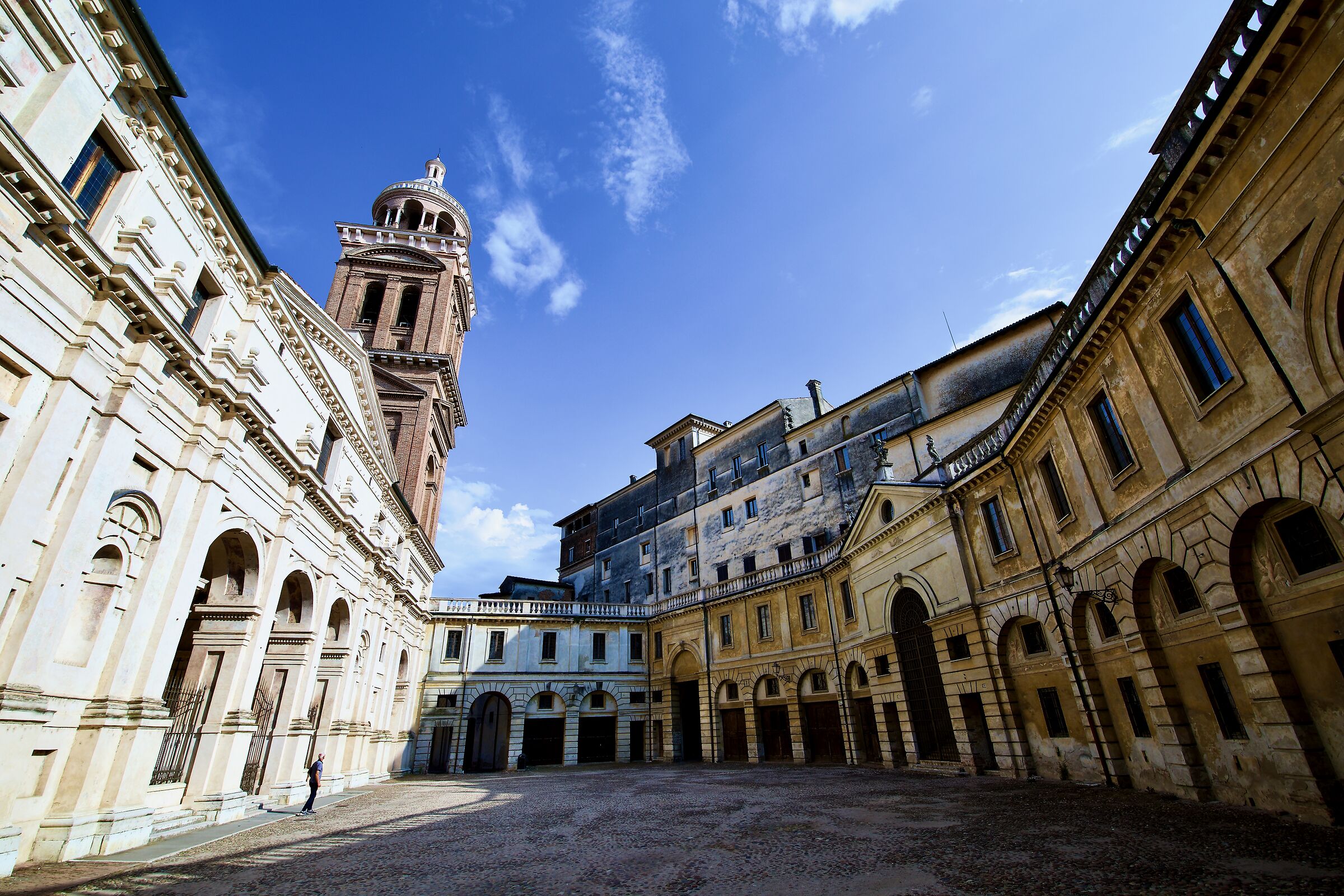 Mantova. Courtyard Palazzo Ducale...