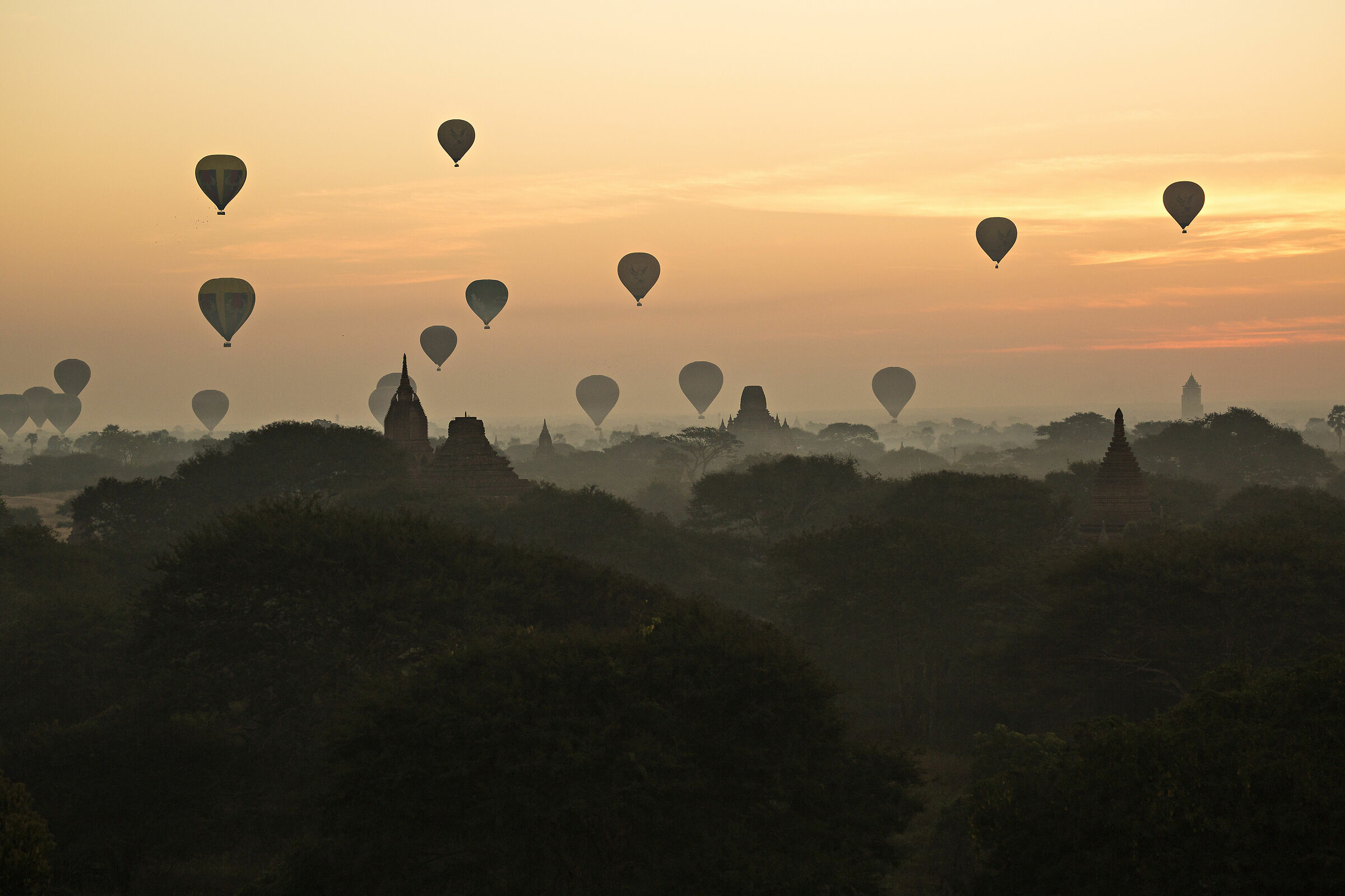 Sunrise in Bagan...