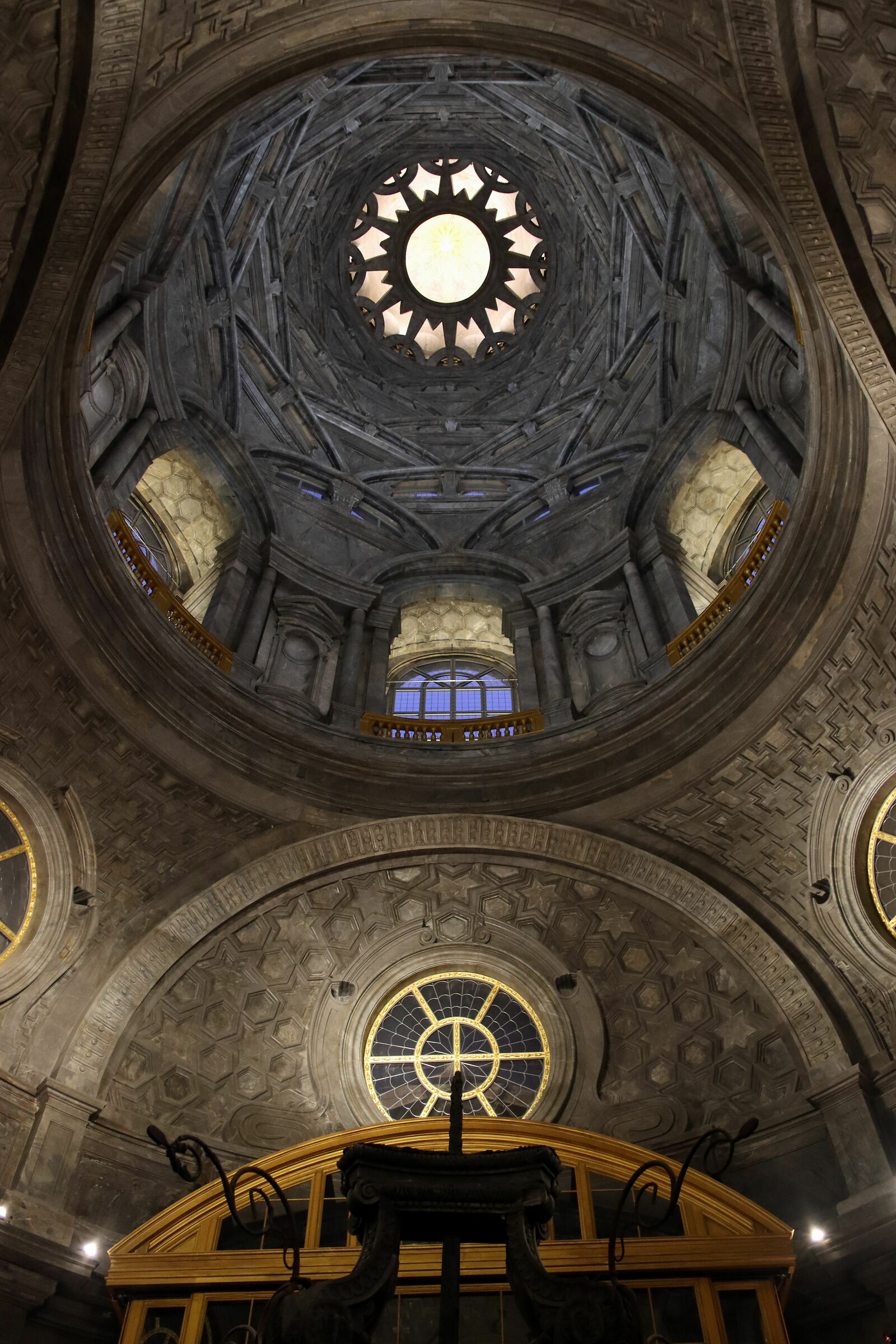Turin. Chapel of the Holy Shroud ...