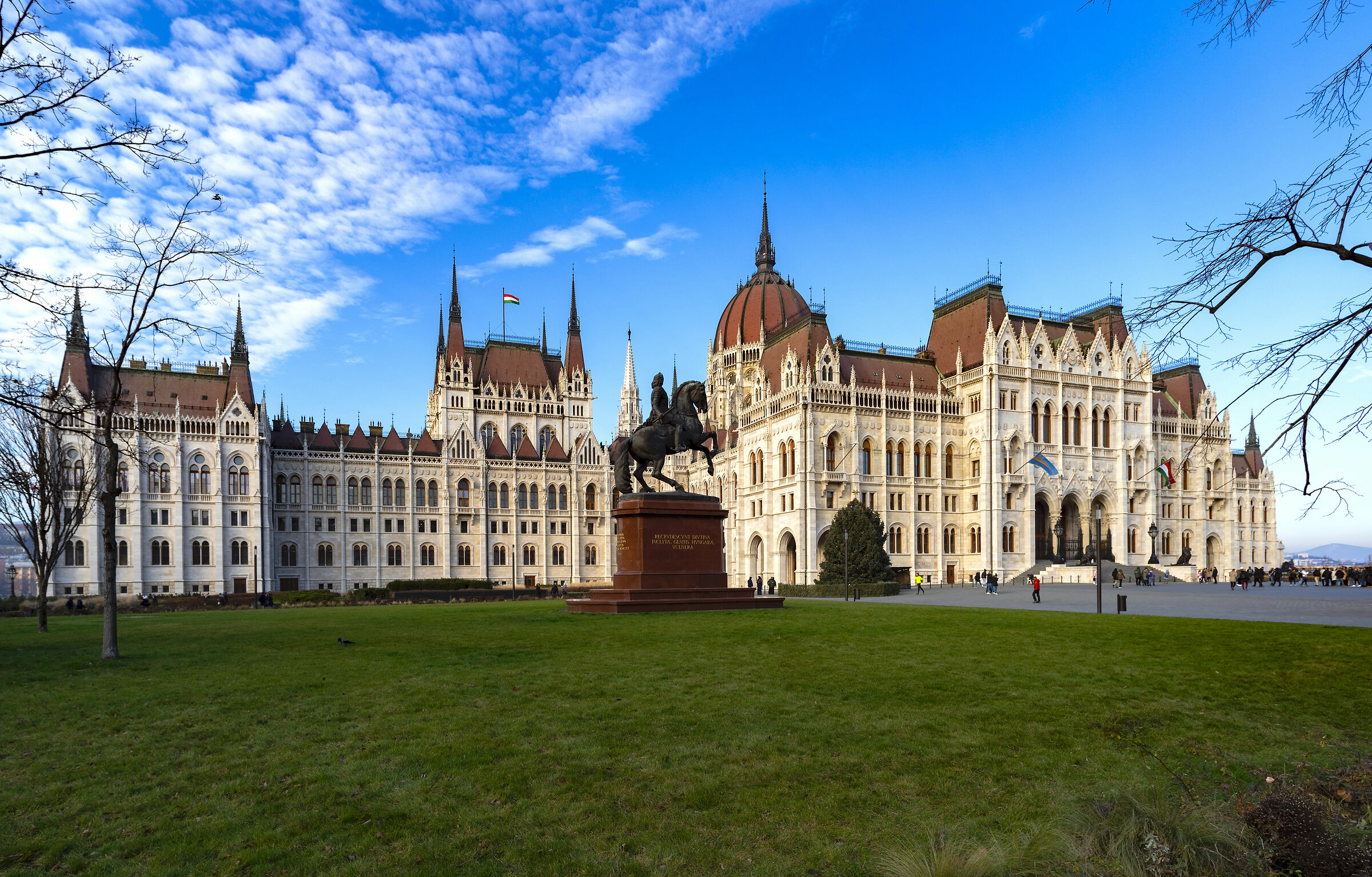 il parlamento -budapest...