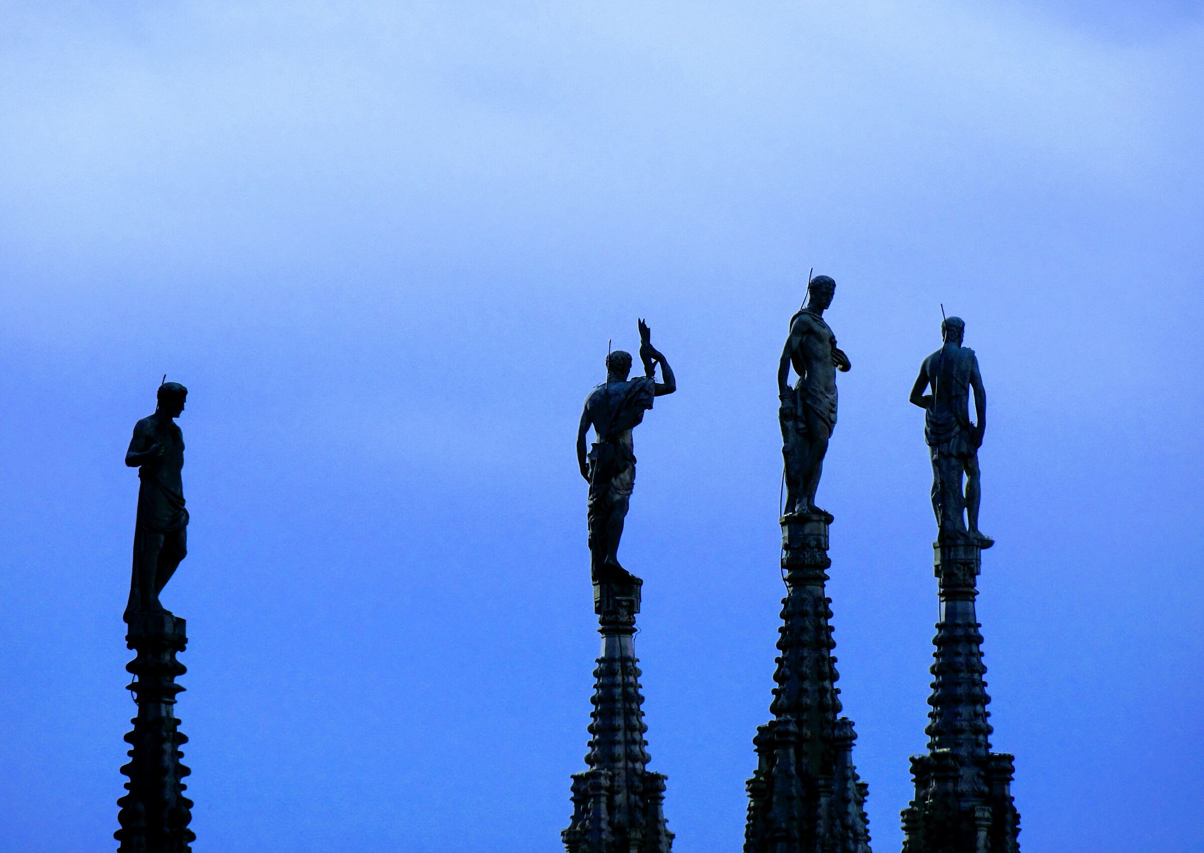 Statues at the Cathedral of Milan ...