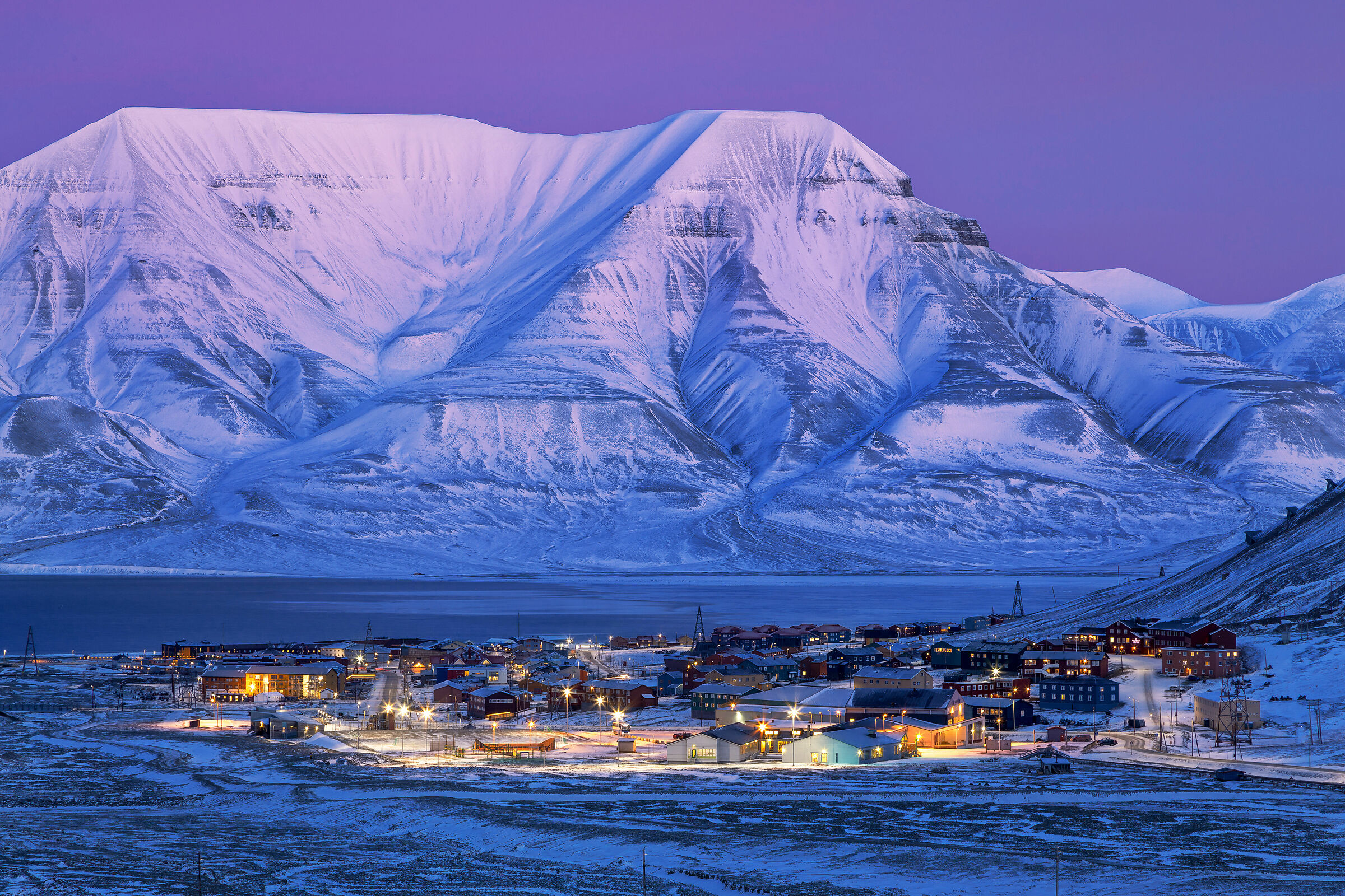 Svalbard purple blue hour...
