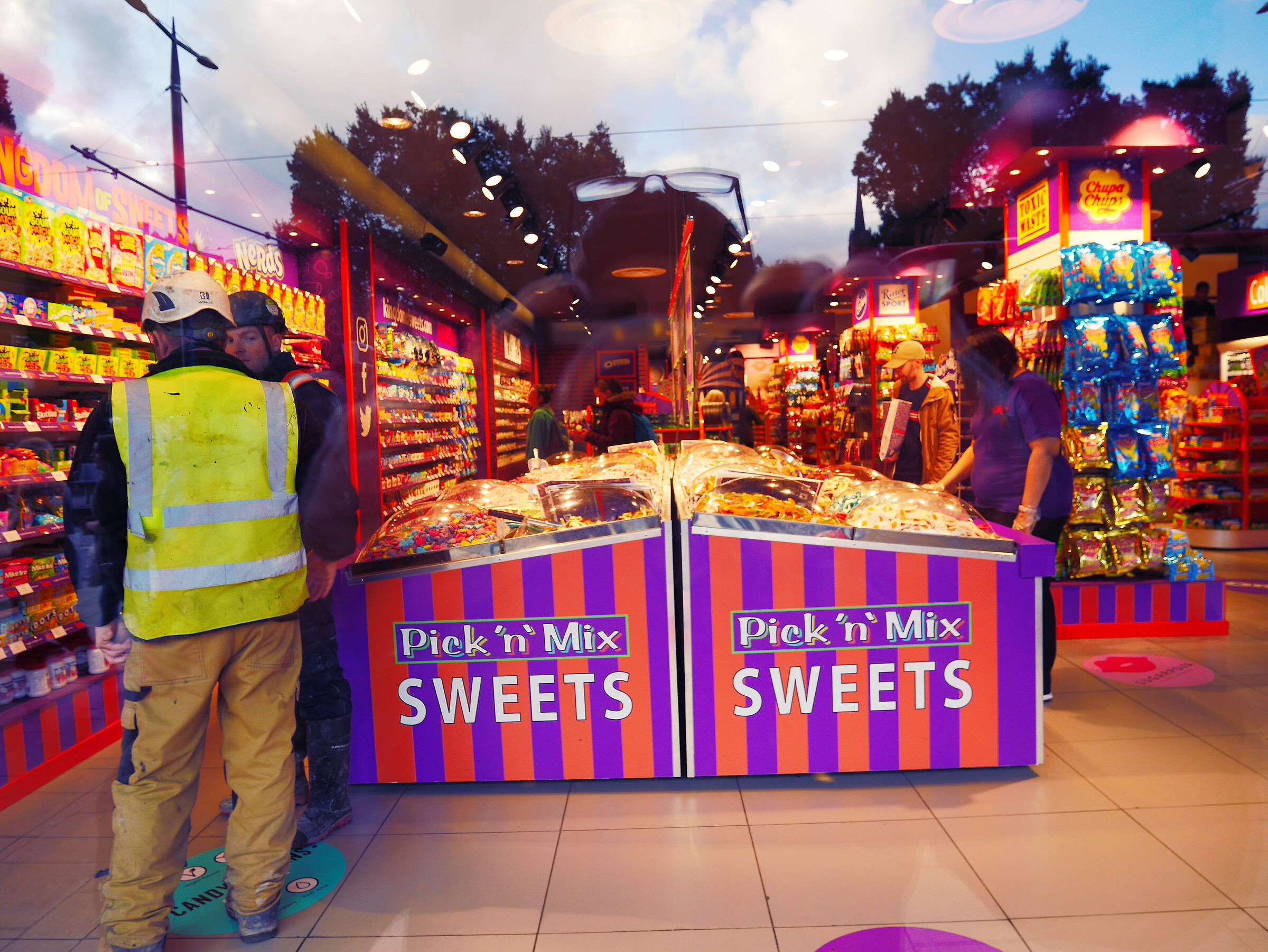 In the Candy-Shop(Edinburgh)...
