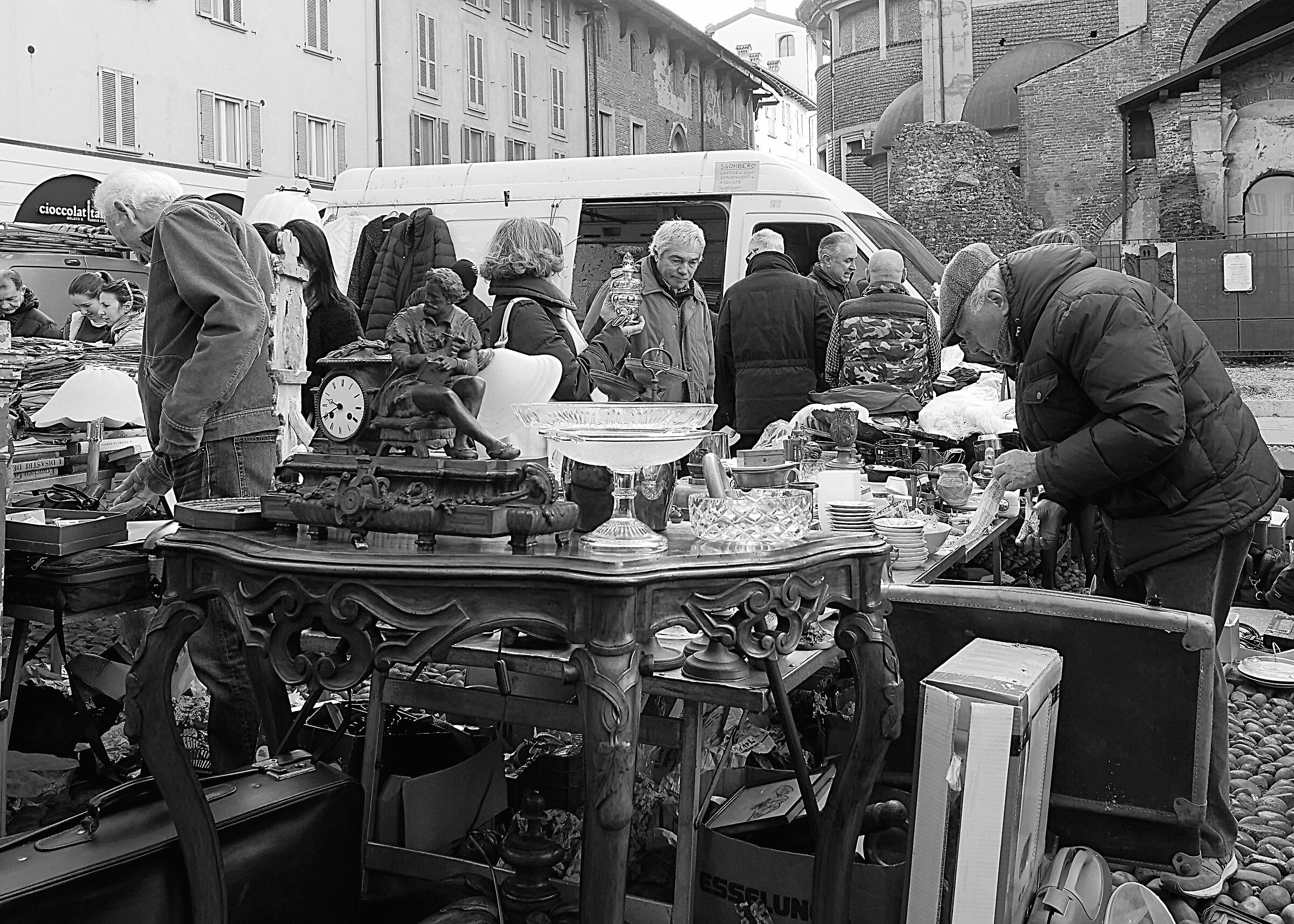 Pavia market...