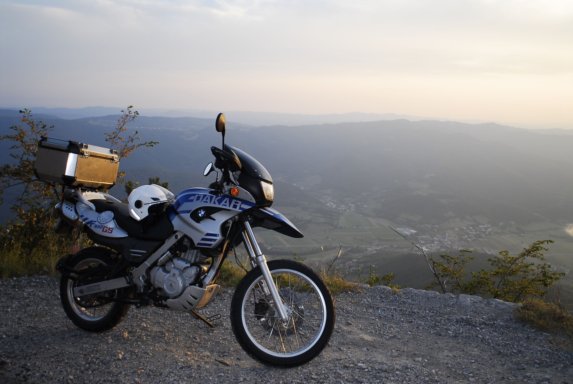 Gita in moto, paesaggio e foto ricordo...