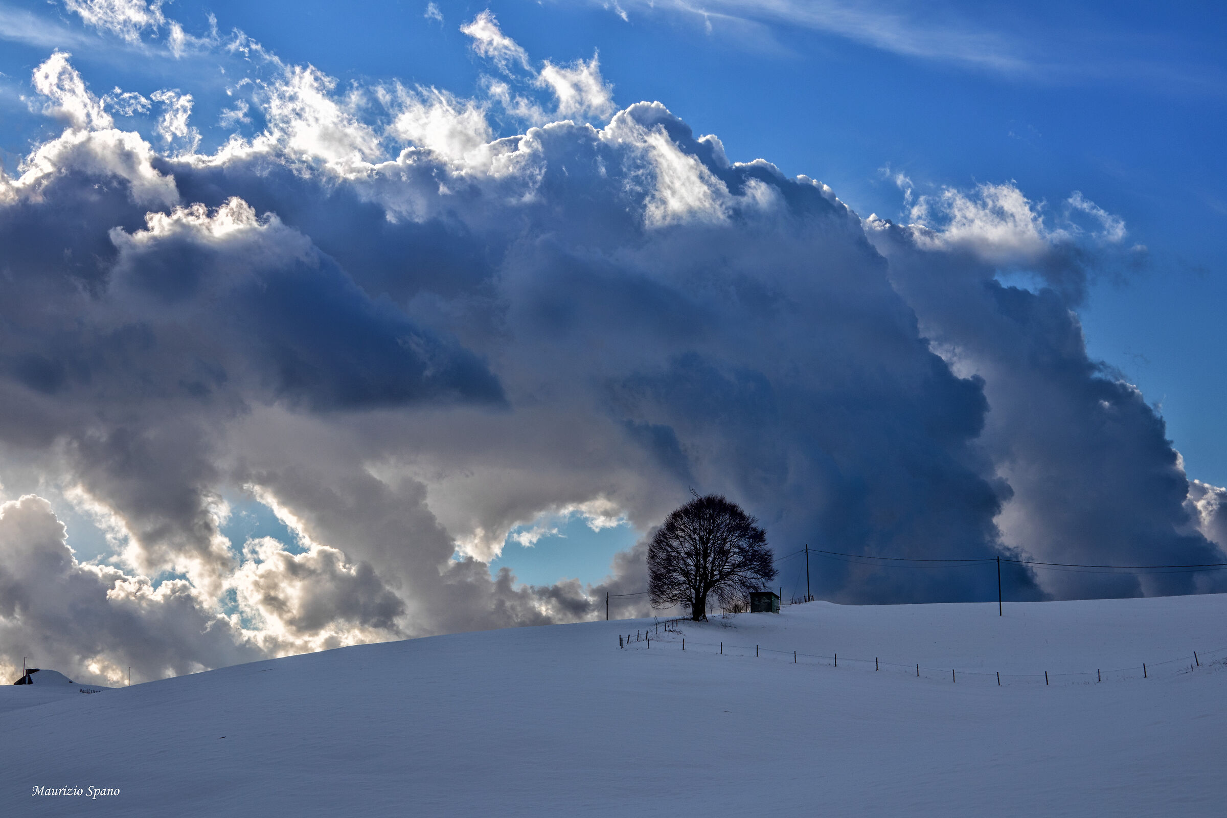 Clouds between sky and snow...