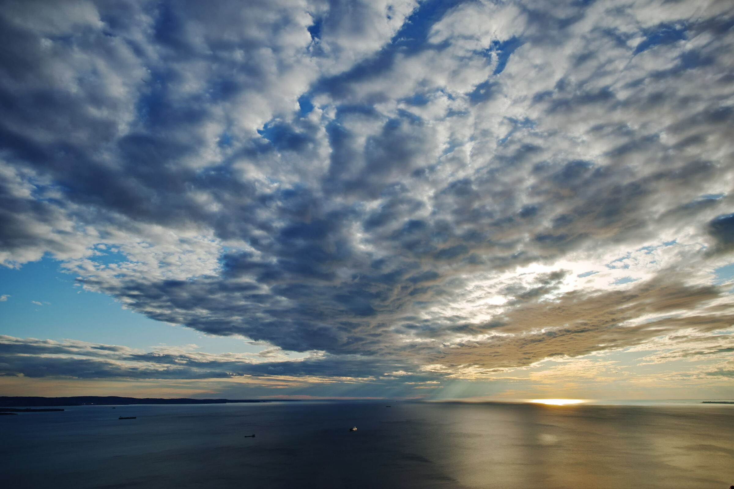 il golfo di Trieste dal Santuario di Monte Grisa...