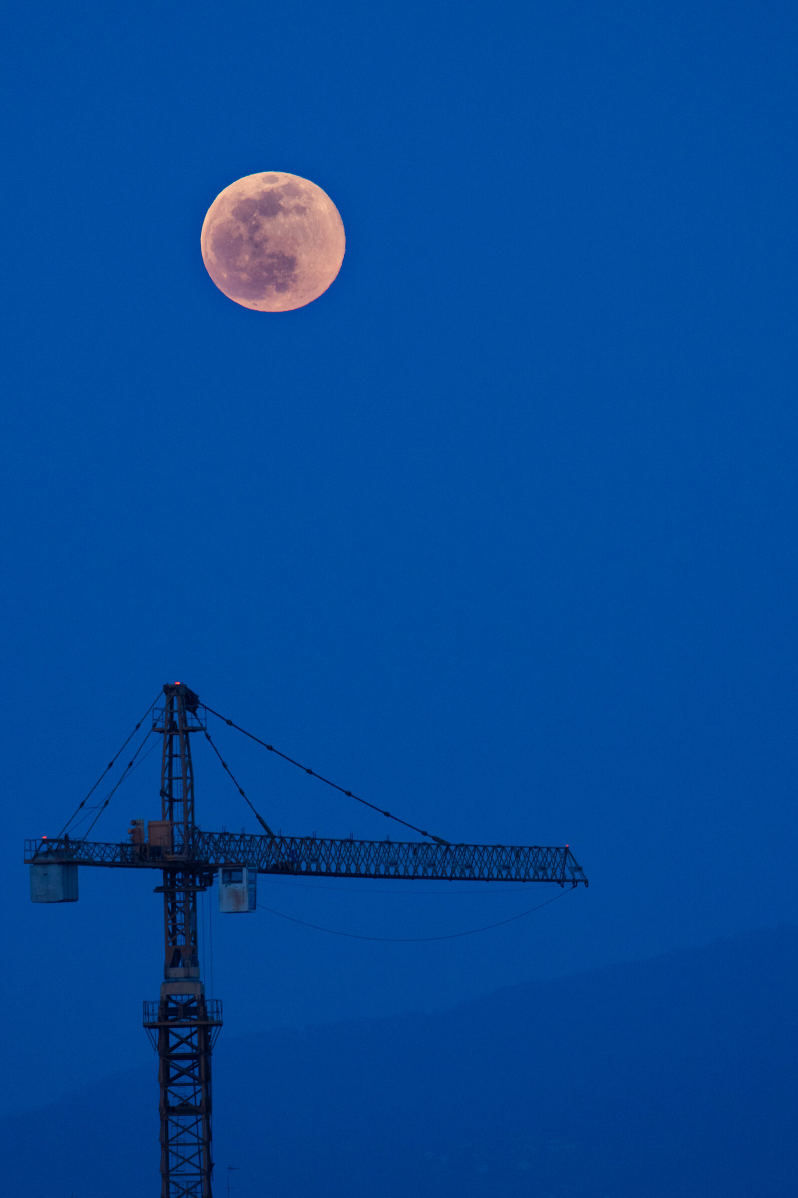 Moon under construction...