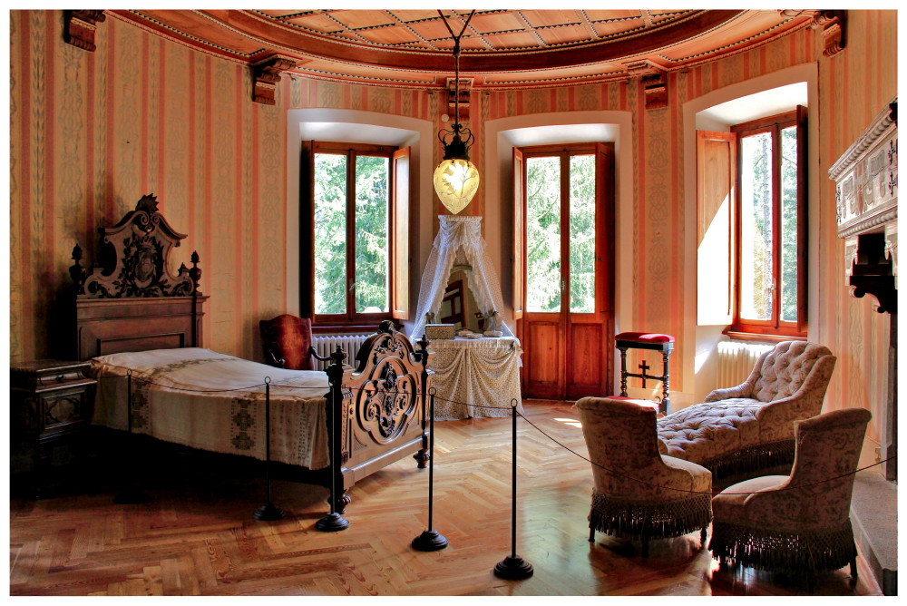 Castel Savoia Valle d'Aosta - Reg Bedroom...