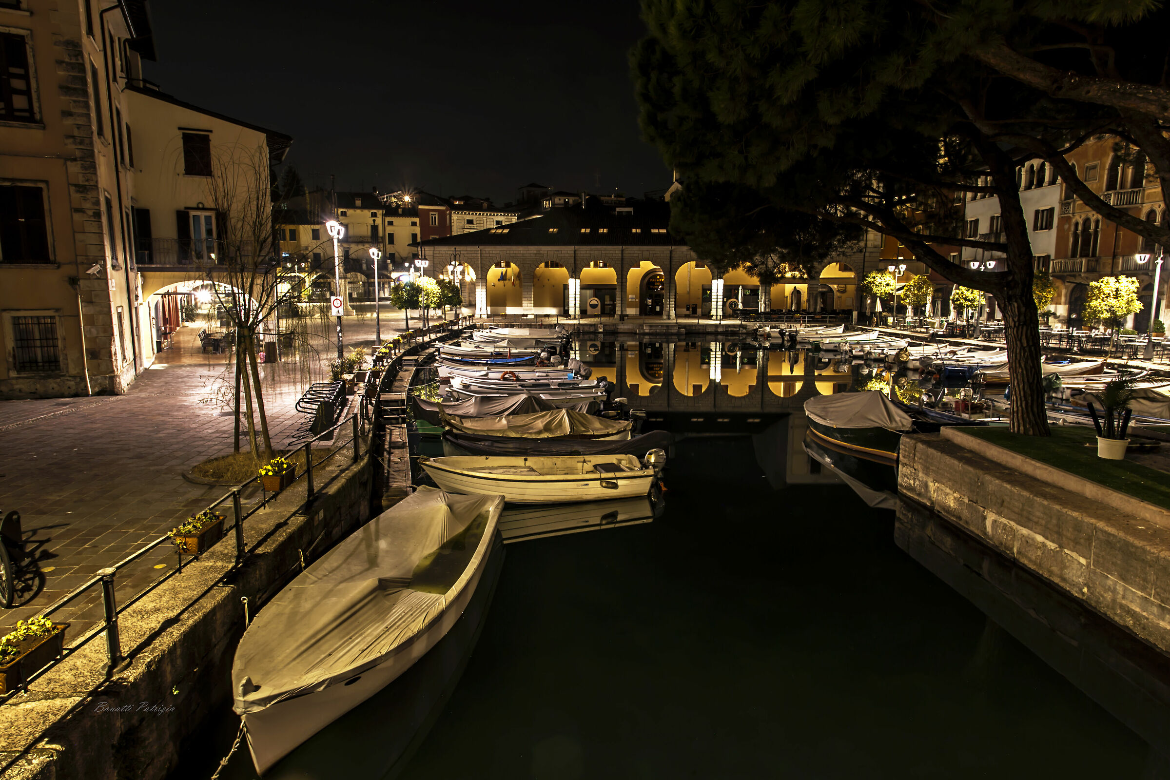 il silenzio surreale di queste notti ,a Desenzano...