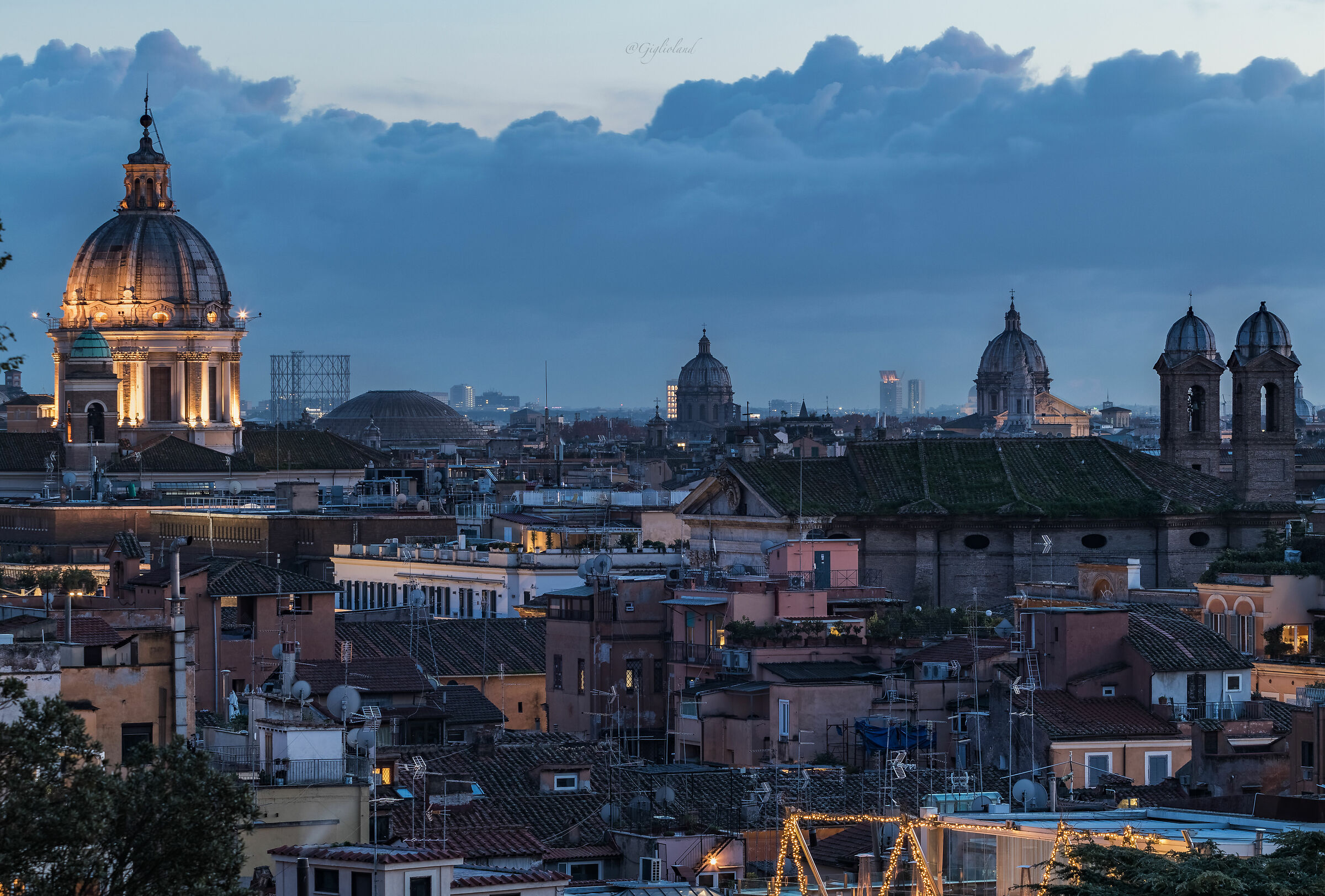 a splendid view of Rome from the Pincio...
