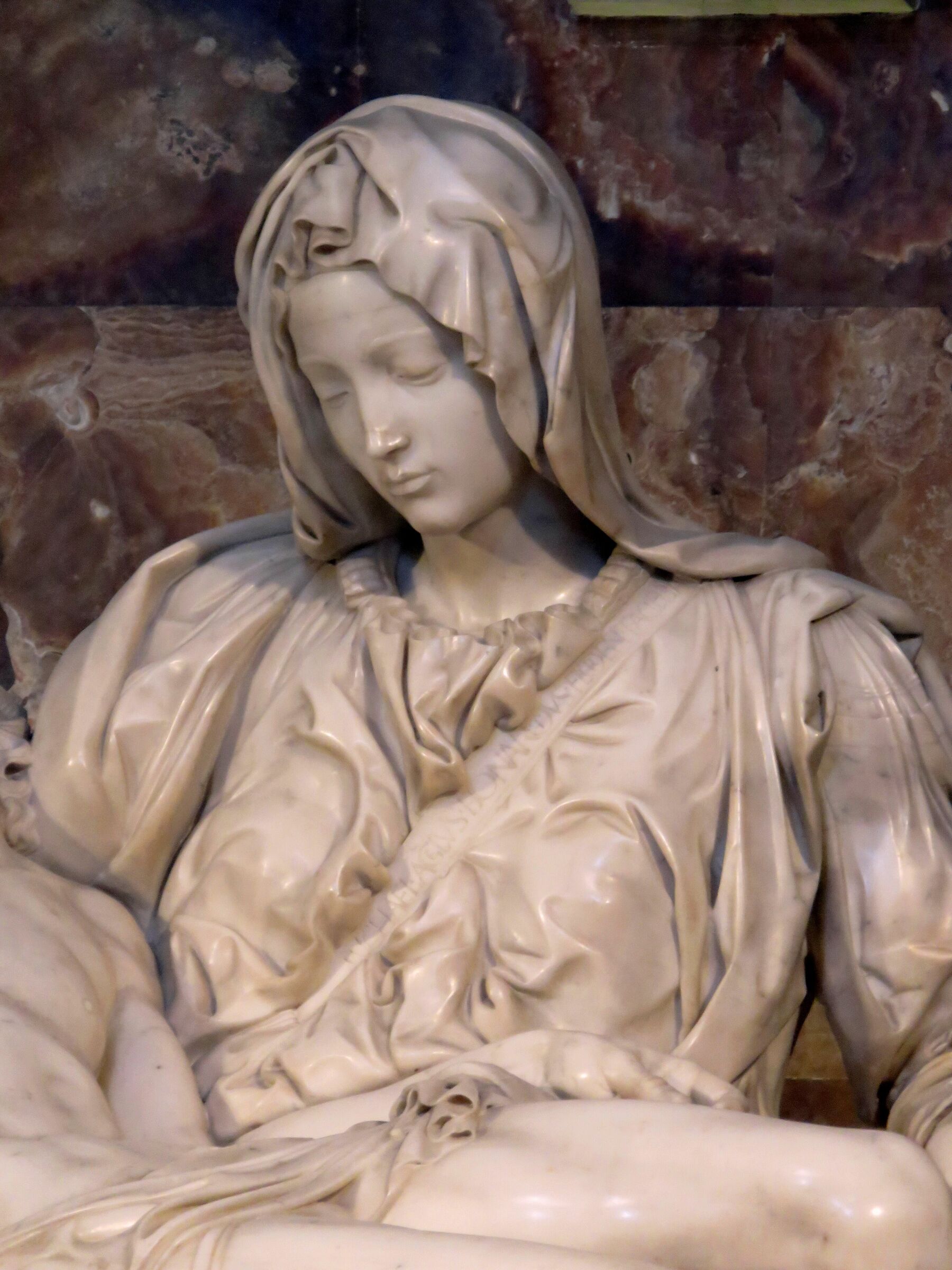 St. Peter's Basilica - Michelangelo "Pietà"...