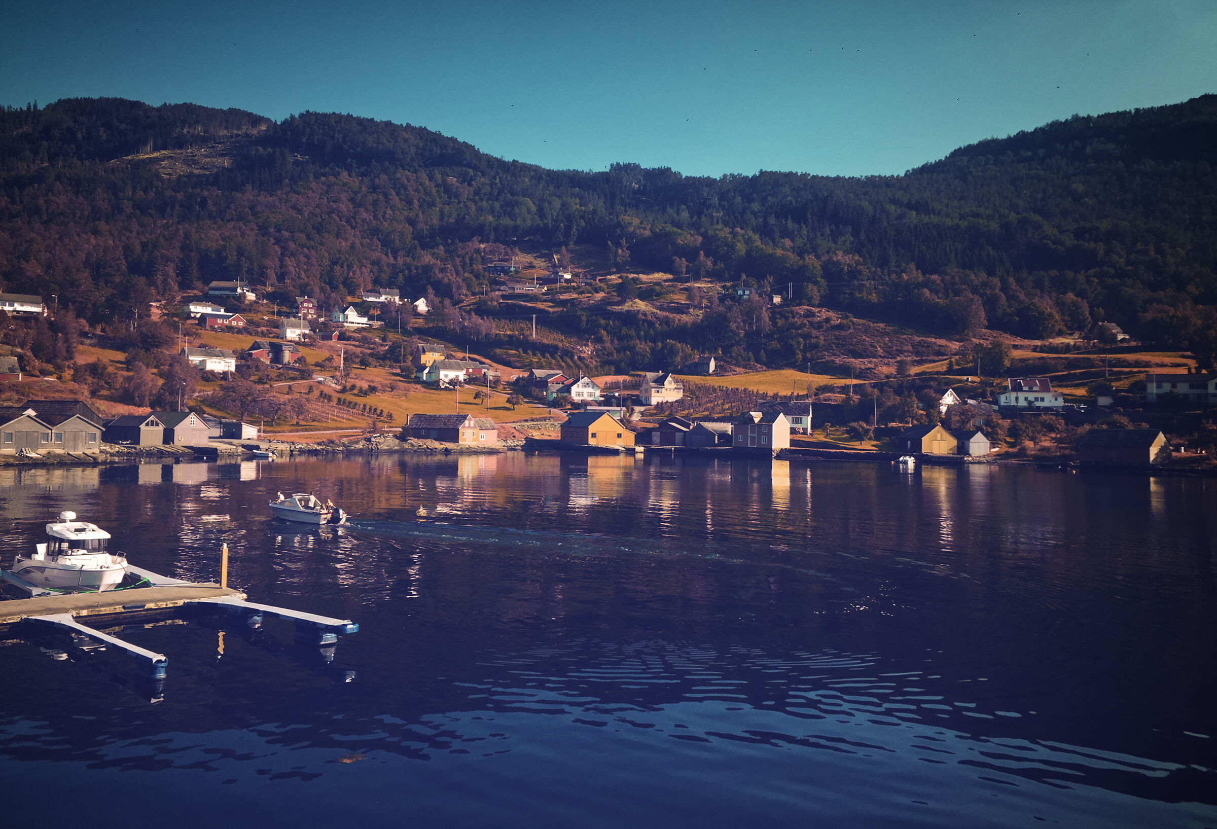 Cala il tramonto sul Geraingerfjord...