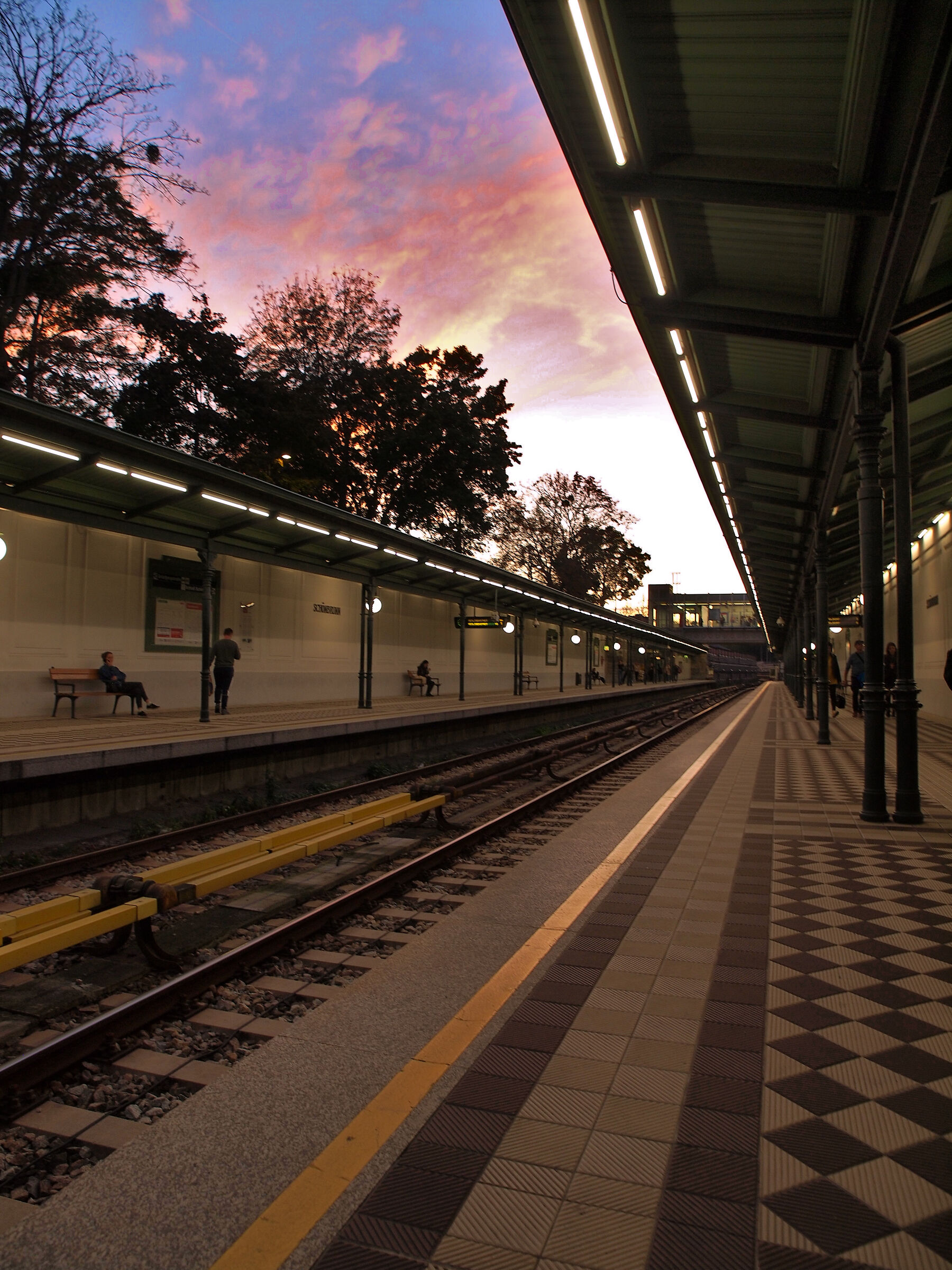 Stazione della metropolitana di Vienna...