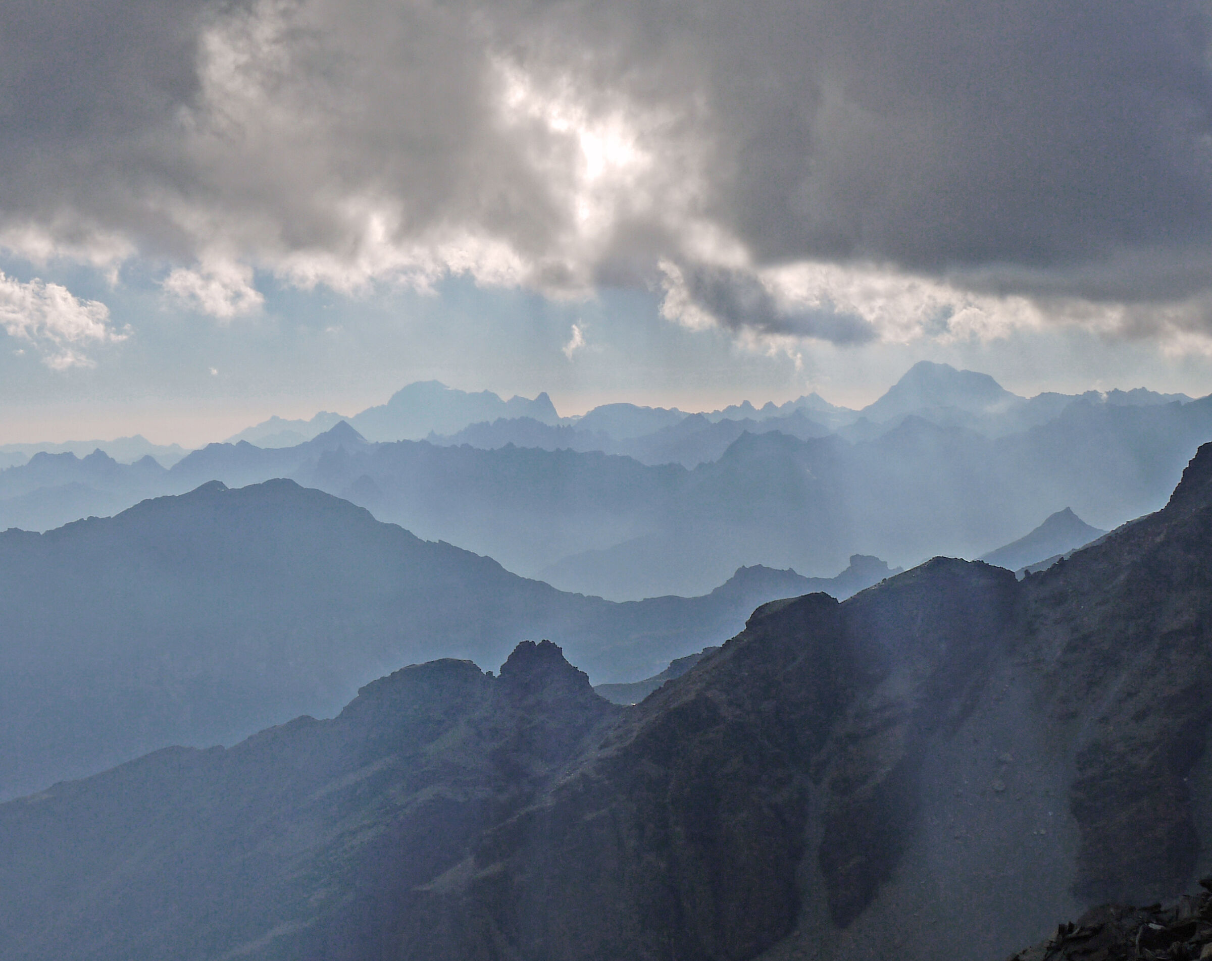 Dsitanze e profili, Valle d'Aosta, 2012...
