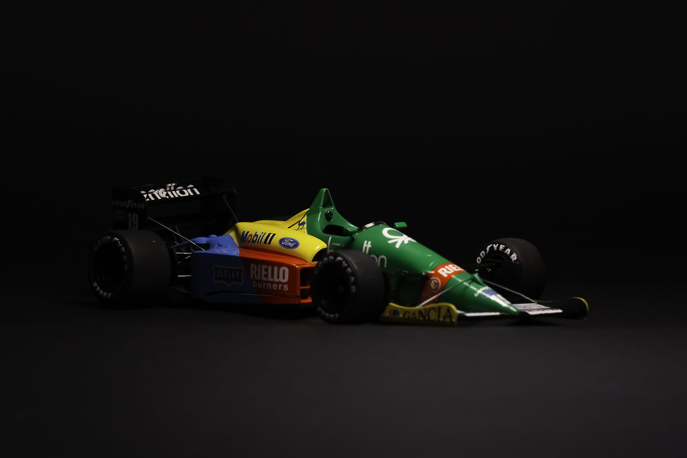 Benetton B188...