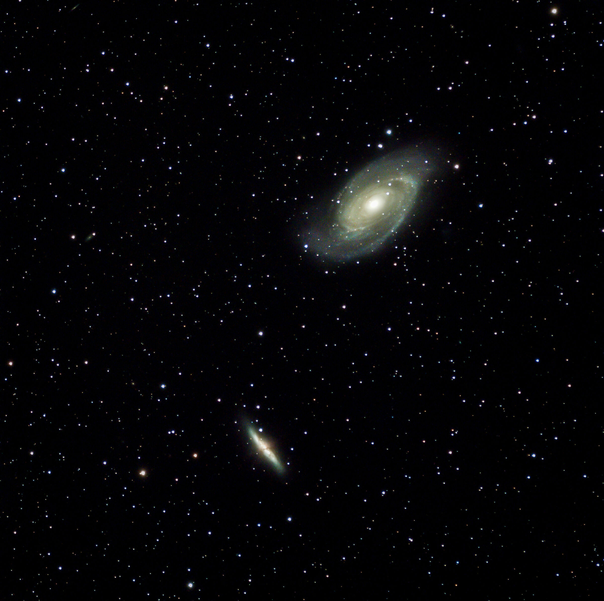 galassia di bode (m81) e galassia sigaro (m82)...