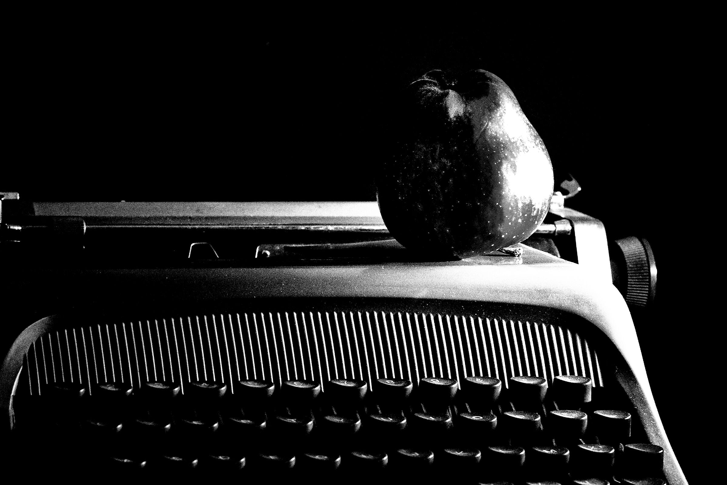 apple on typewriter...