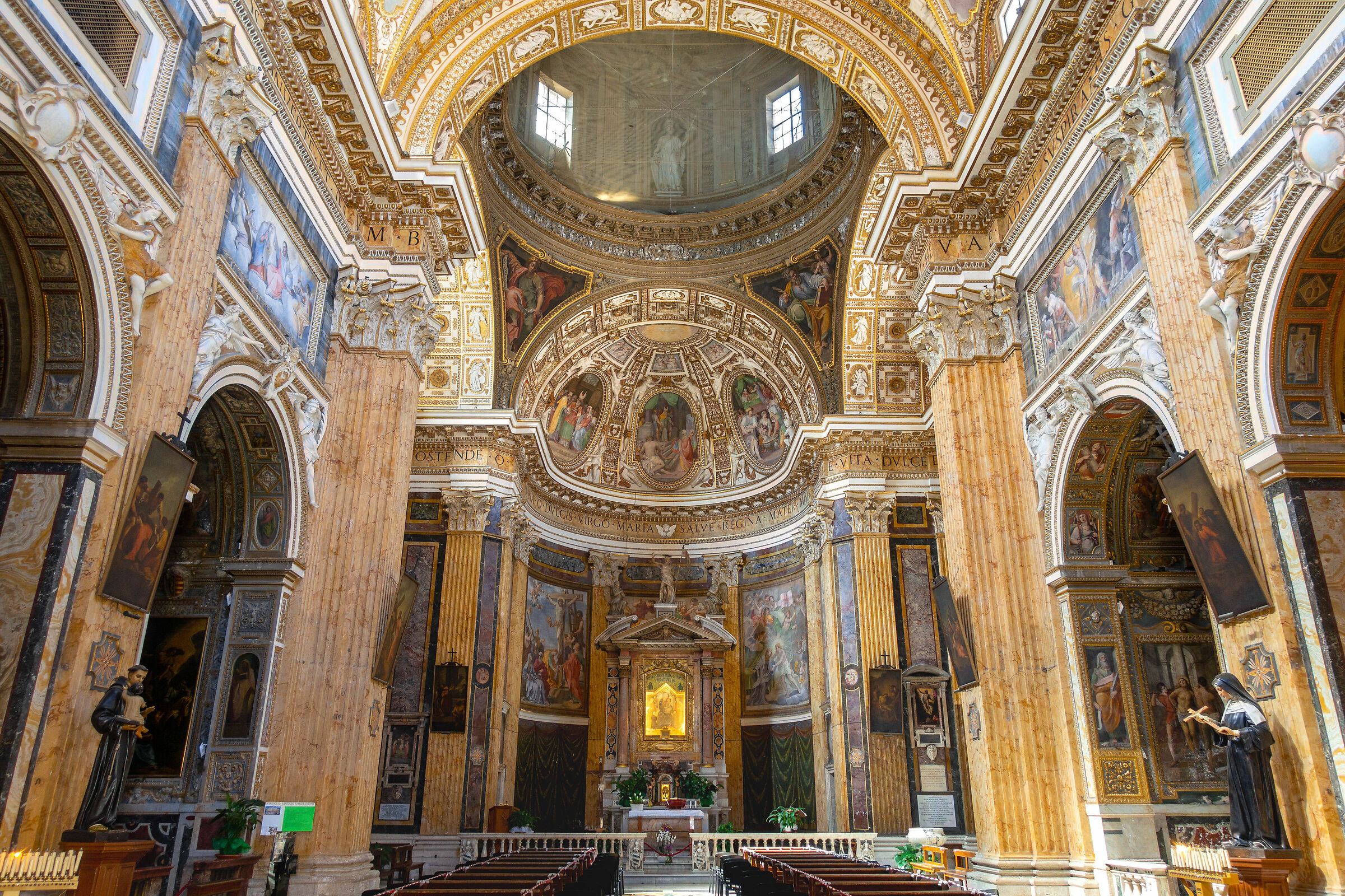 Chiesa di Santa Maria ai Monti - Roma...