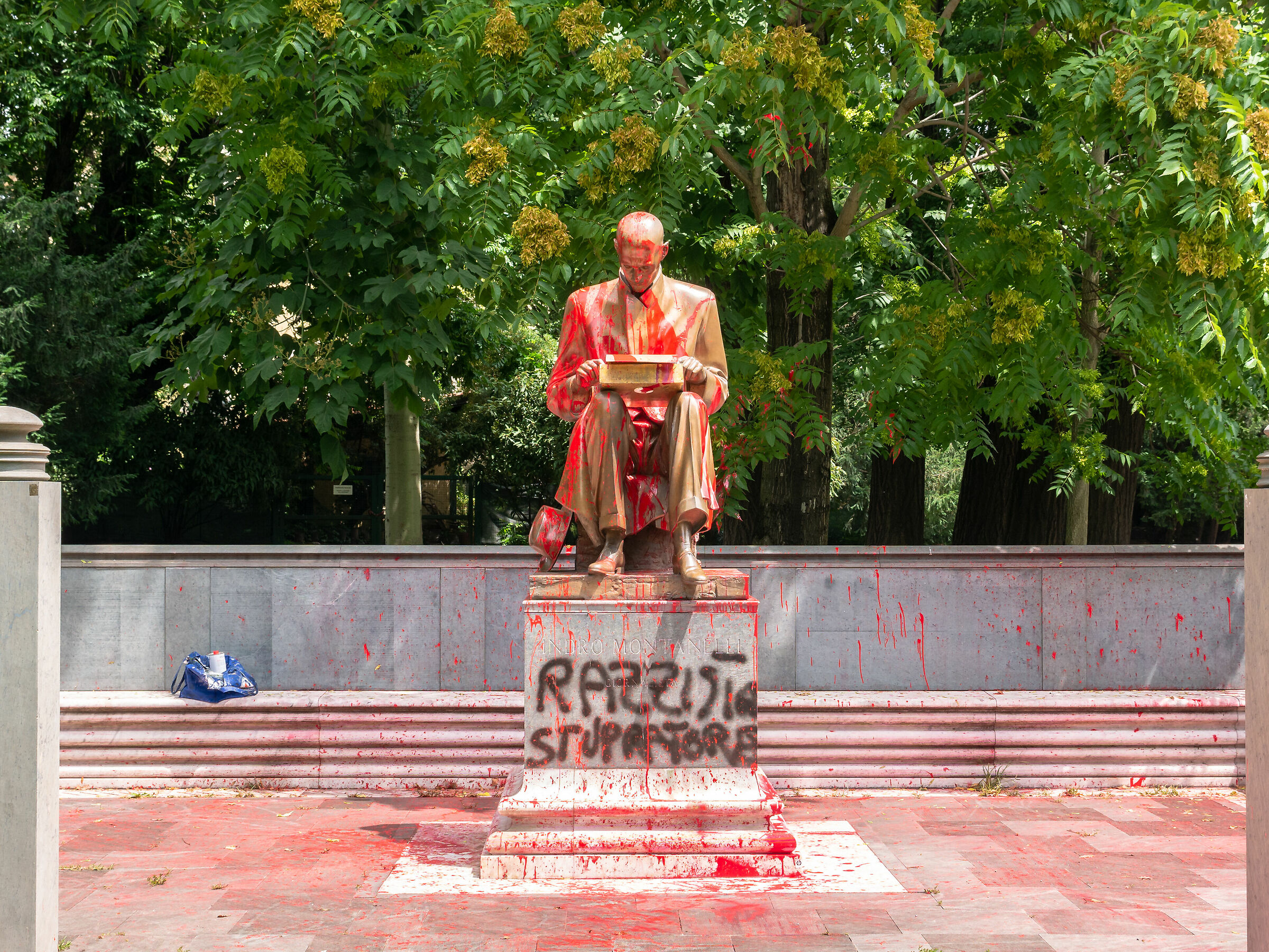 Statue of Montanelli Smeared ...